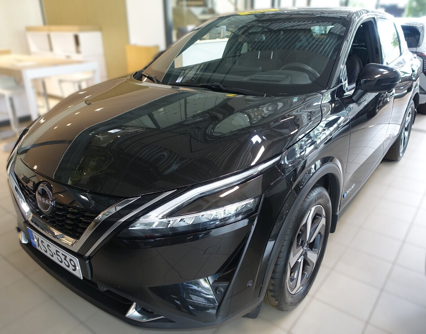 NISSAN Qashqai 2024