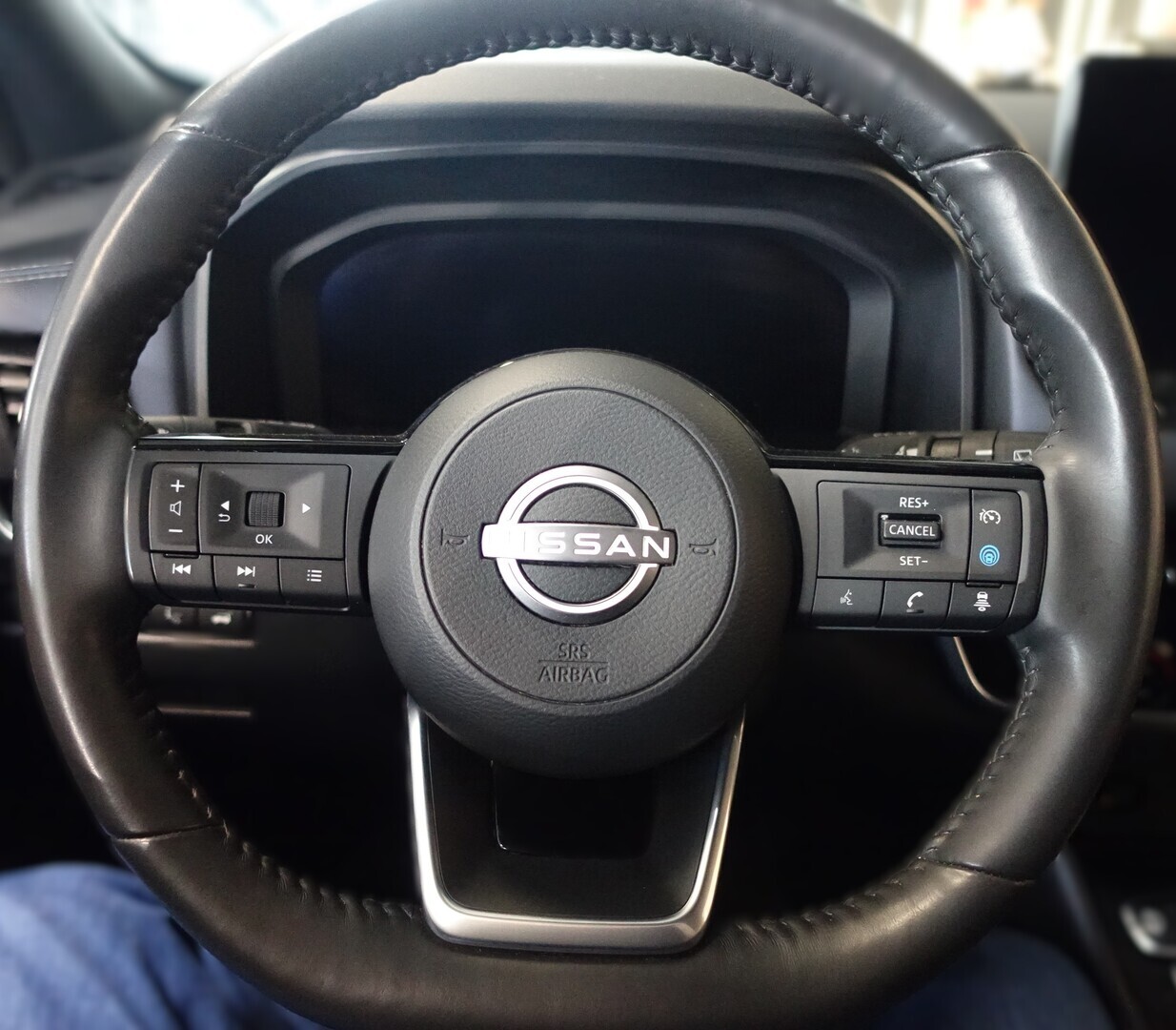 NISSAN Qashqai 2024