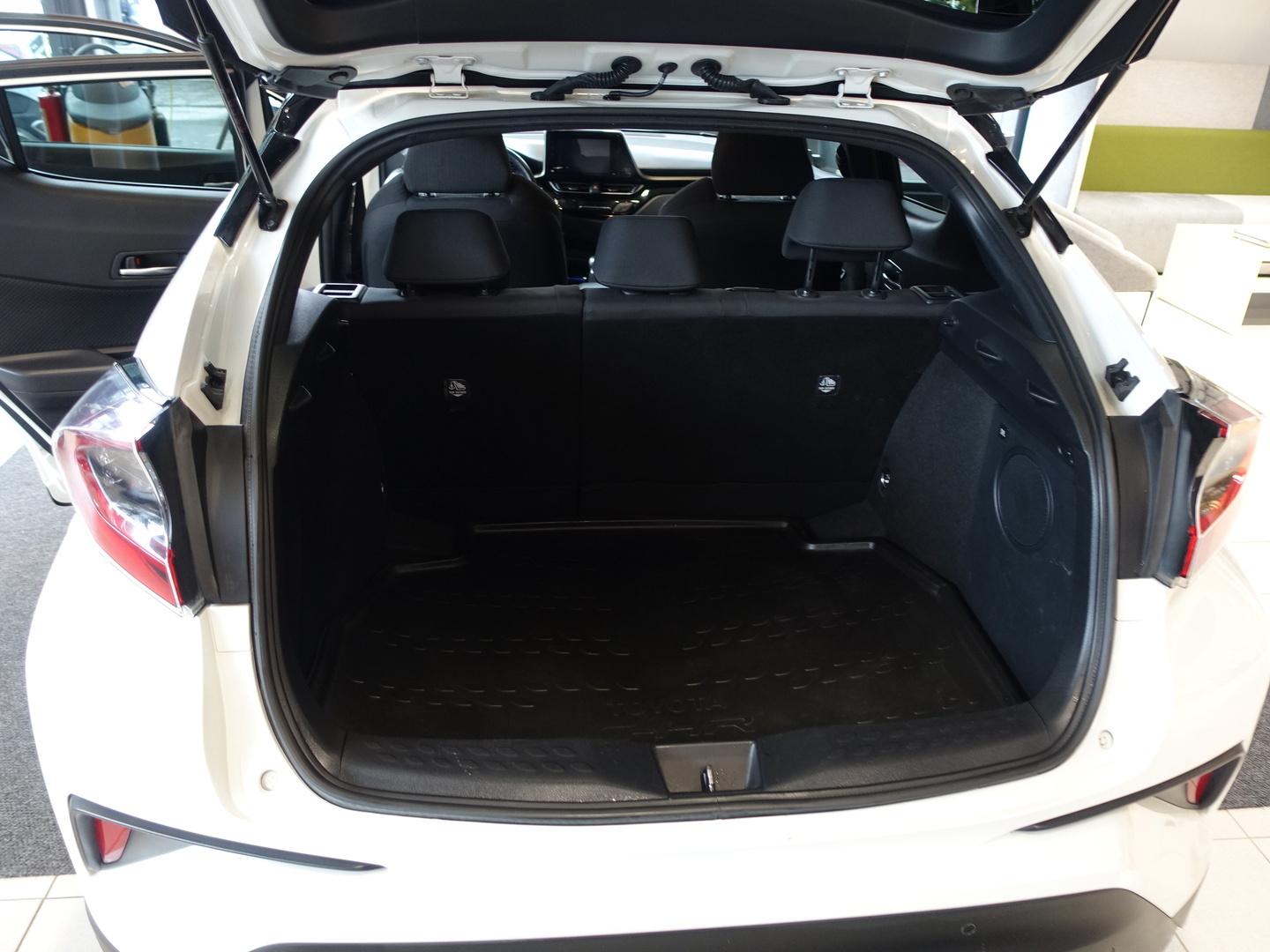 TOYOTA C-HR 2019