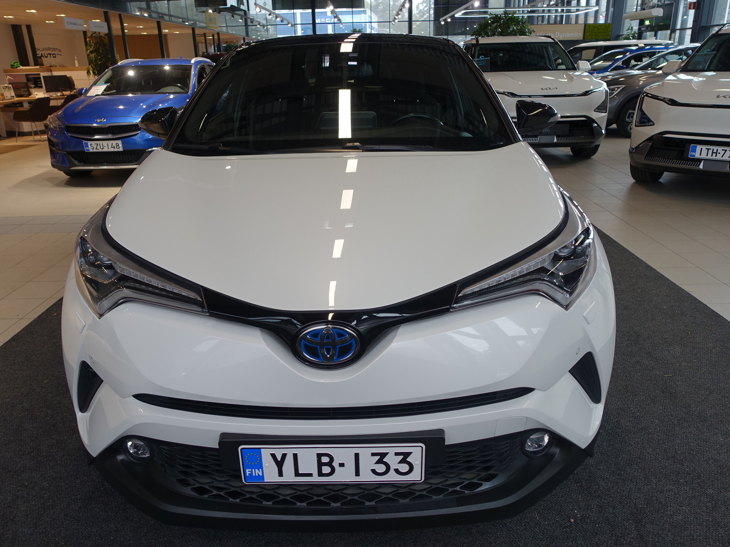 TOYOTA C-HR 2019