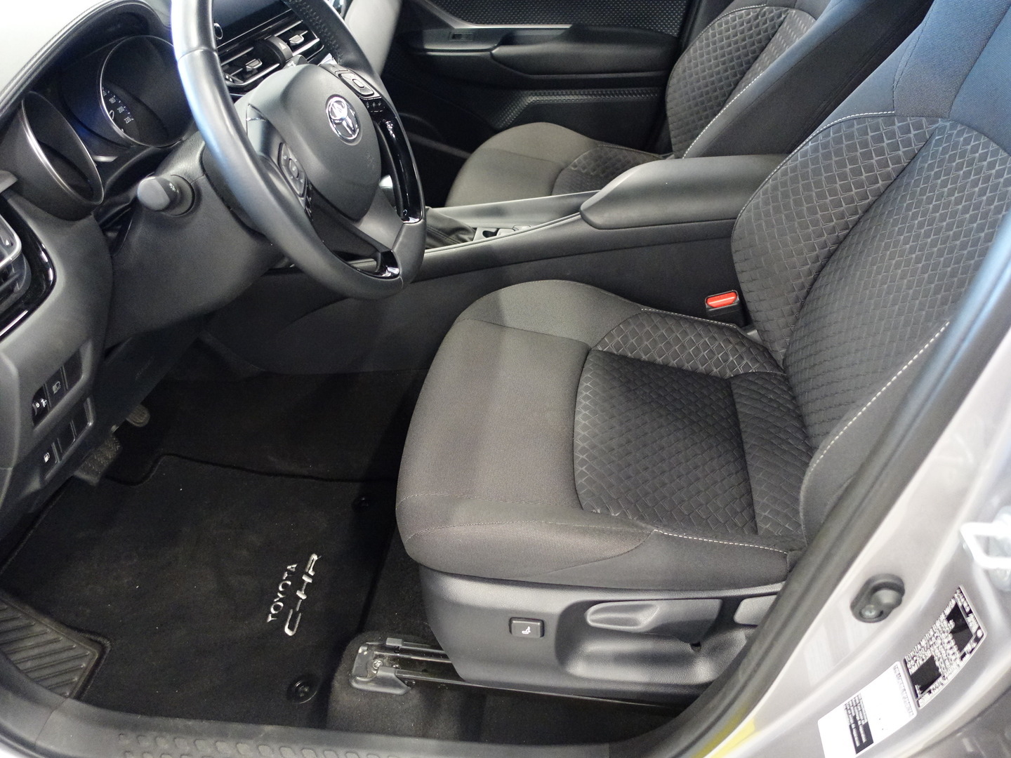 TOYOTA C-HR 2022