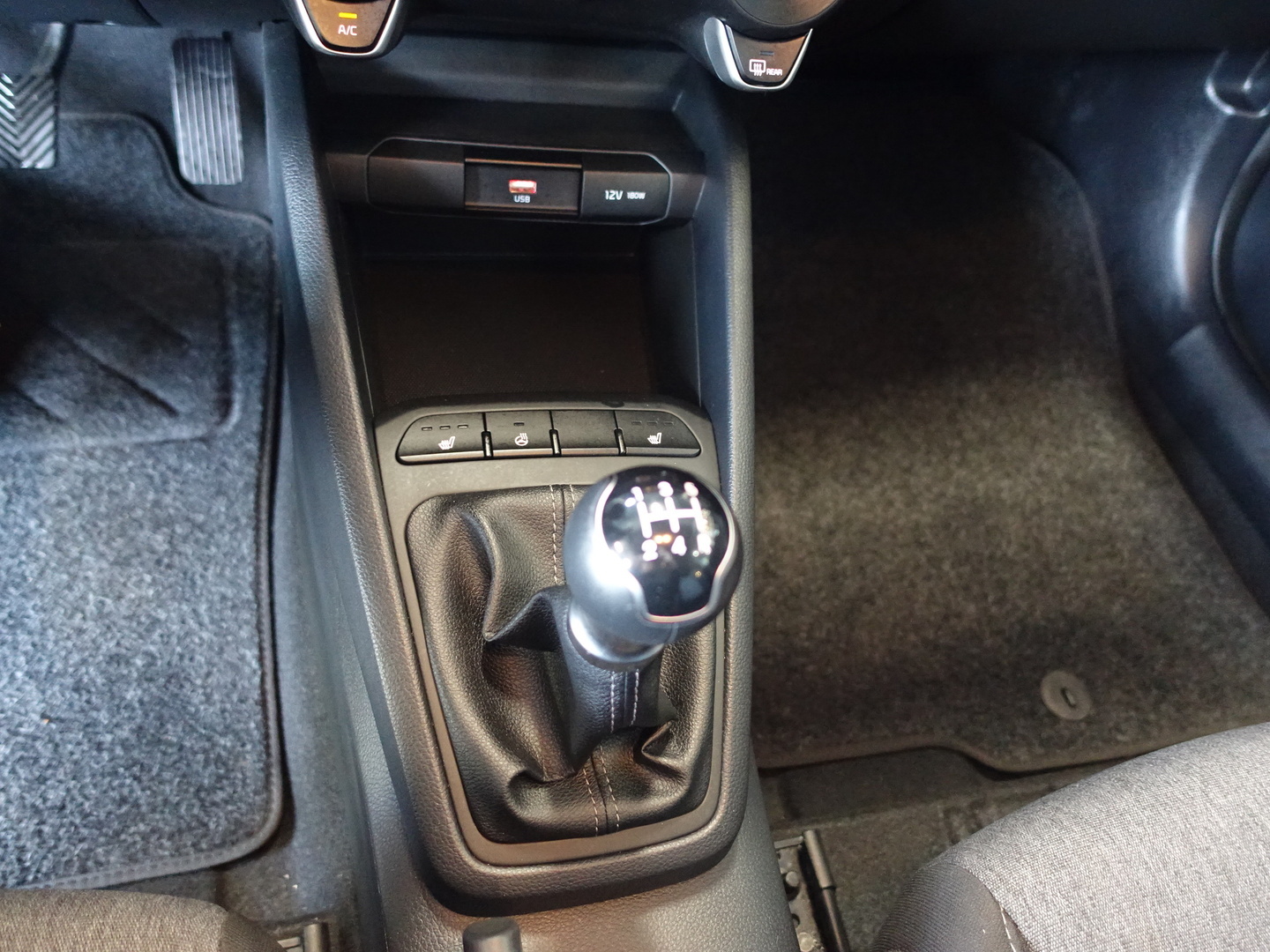 KIA Stonic 2025