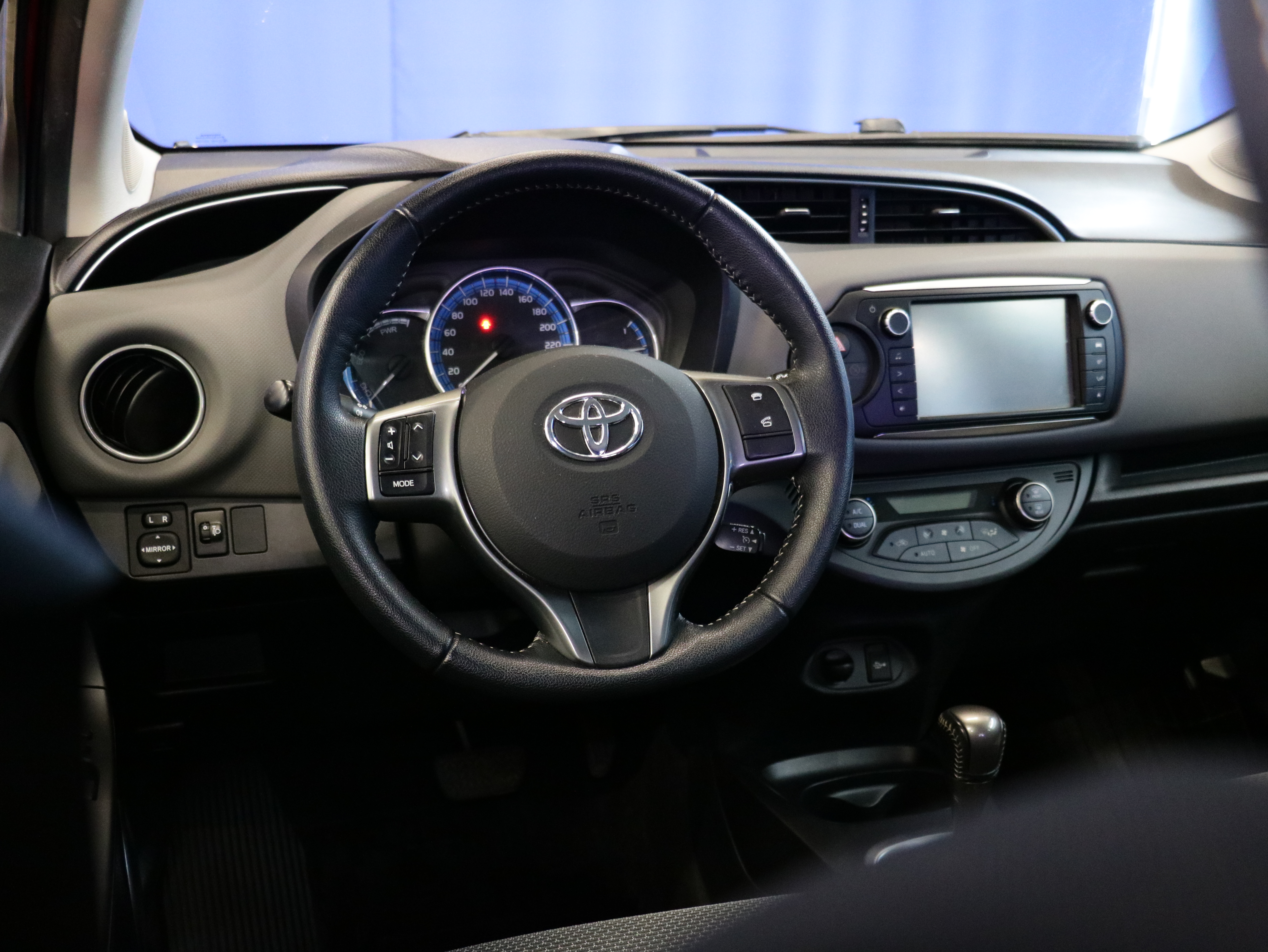 Toyota Yaris 2015