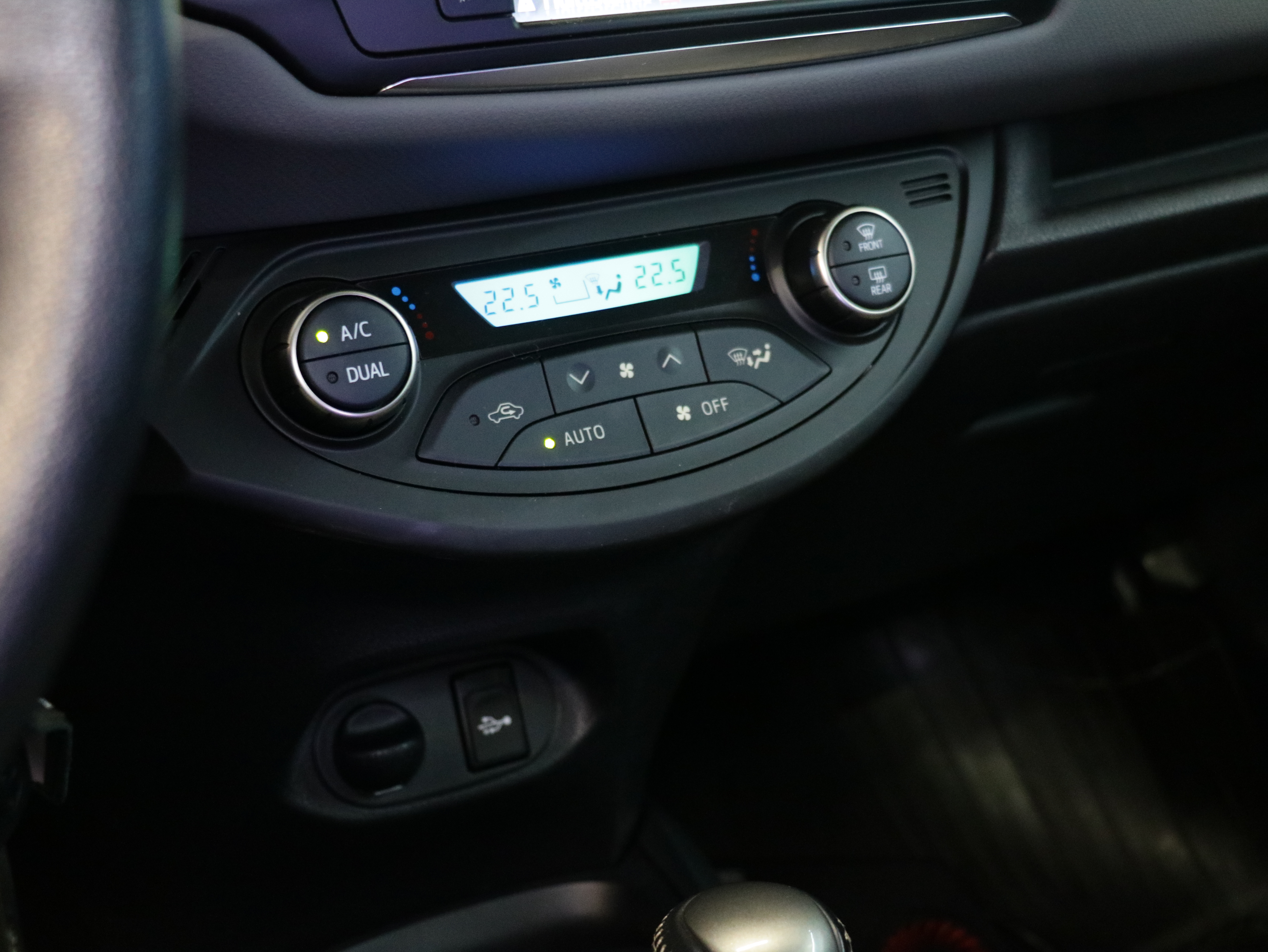 Toyota Yaris 2015