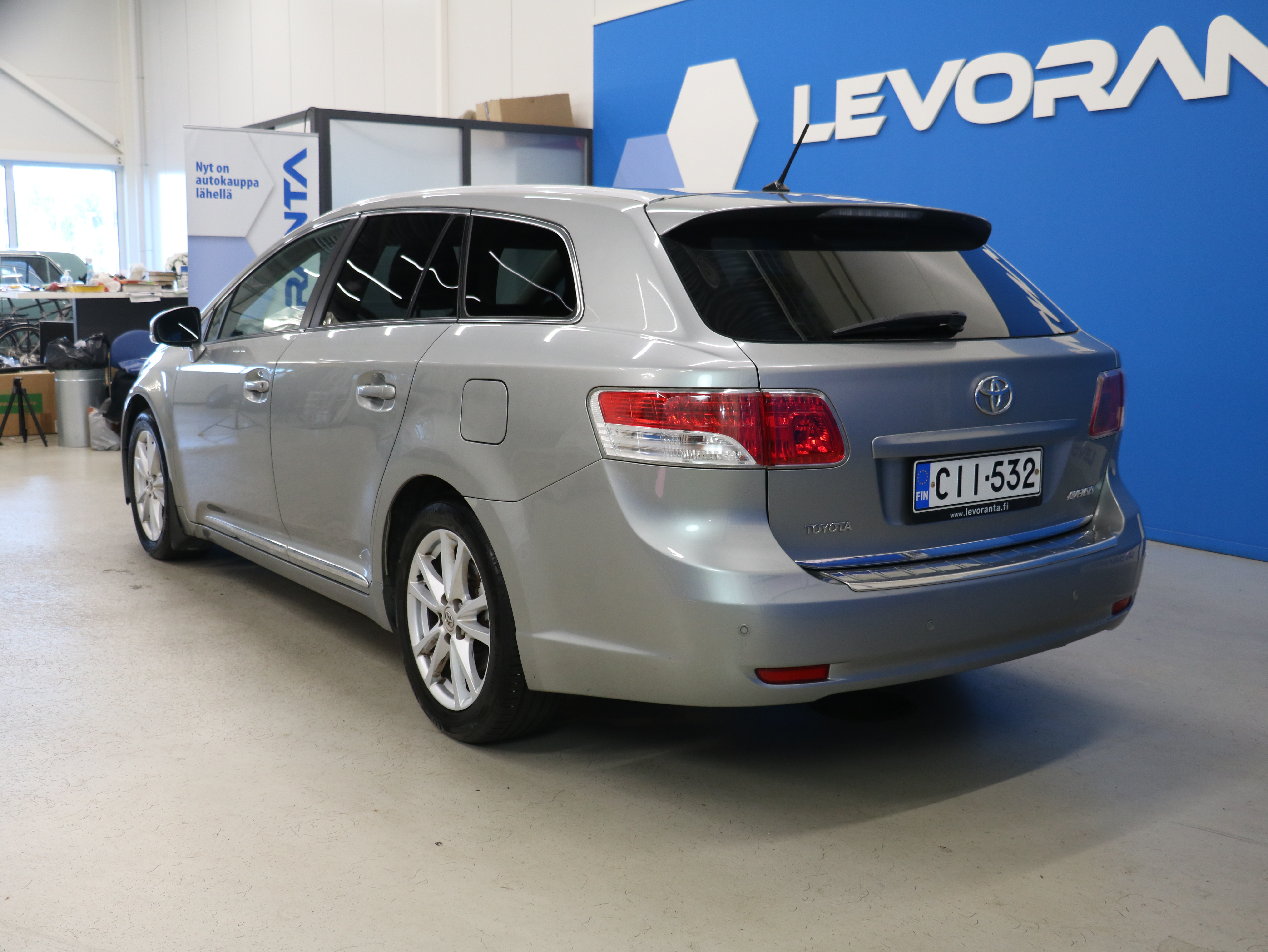 Toyota Avensis 2011
