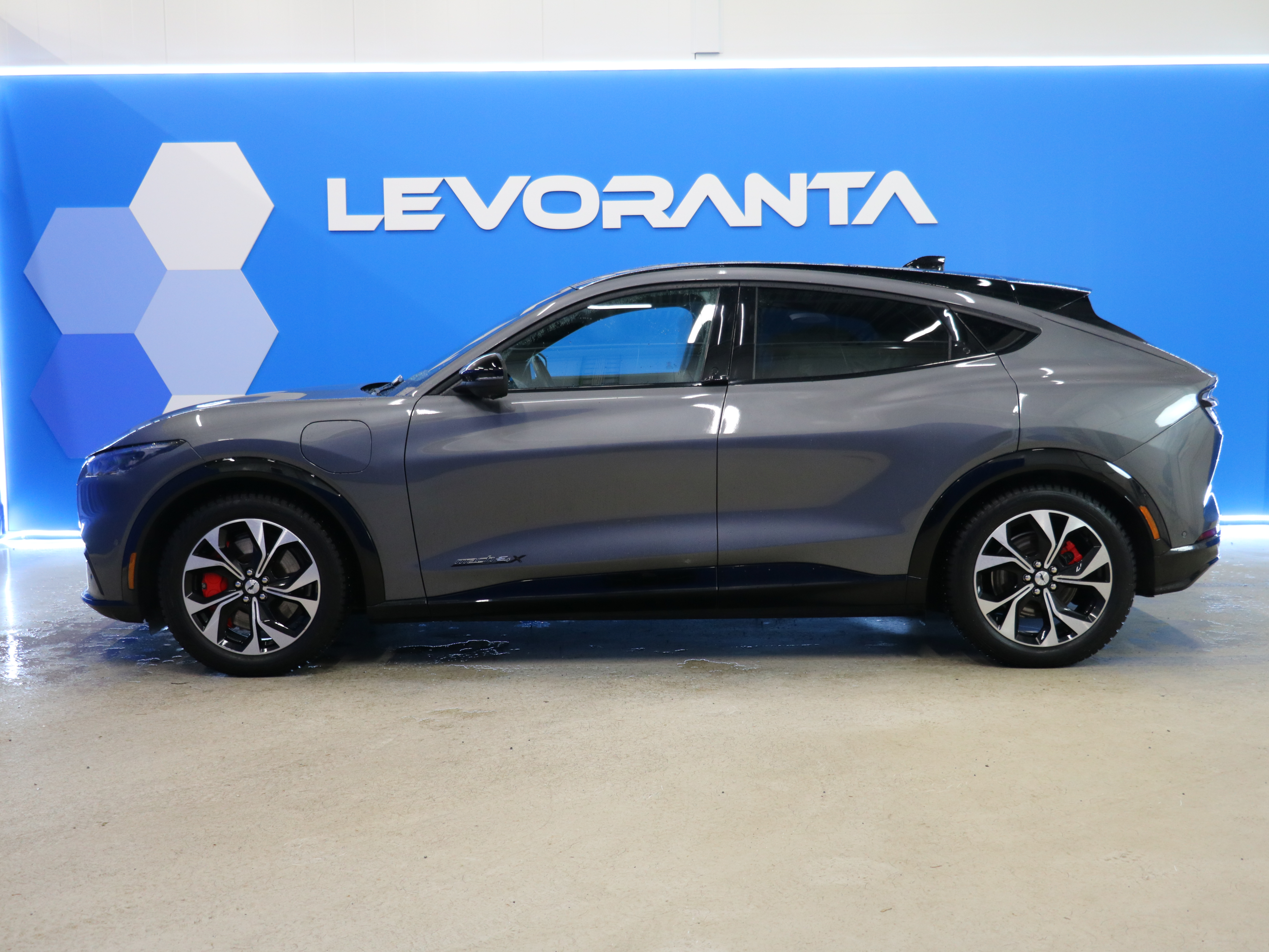 Ford Mustang Mach-E 2023