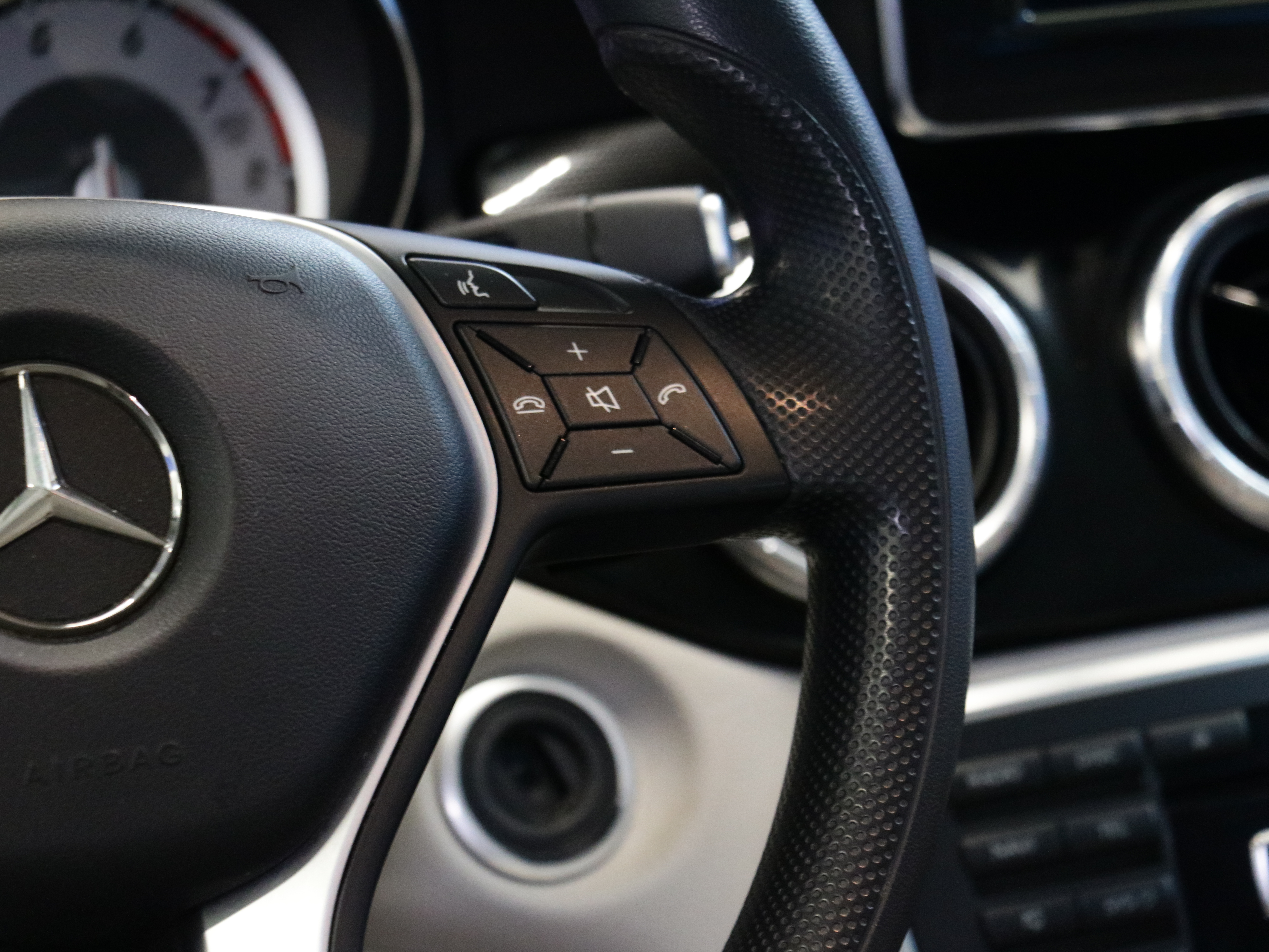 Mercedes-Benz CLA 2014