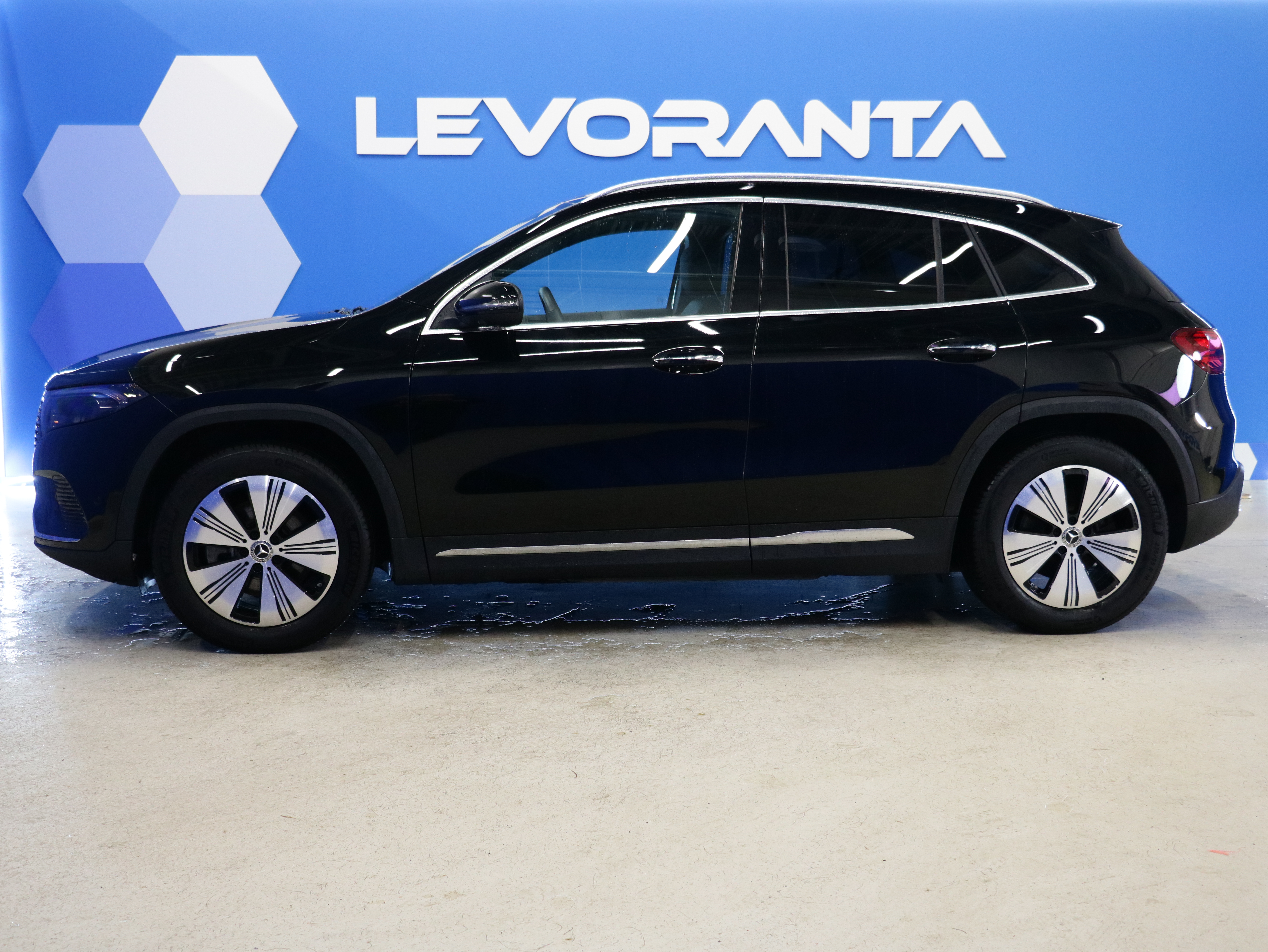 Mercedes-Benz EQA 2025