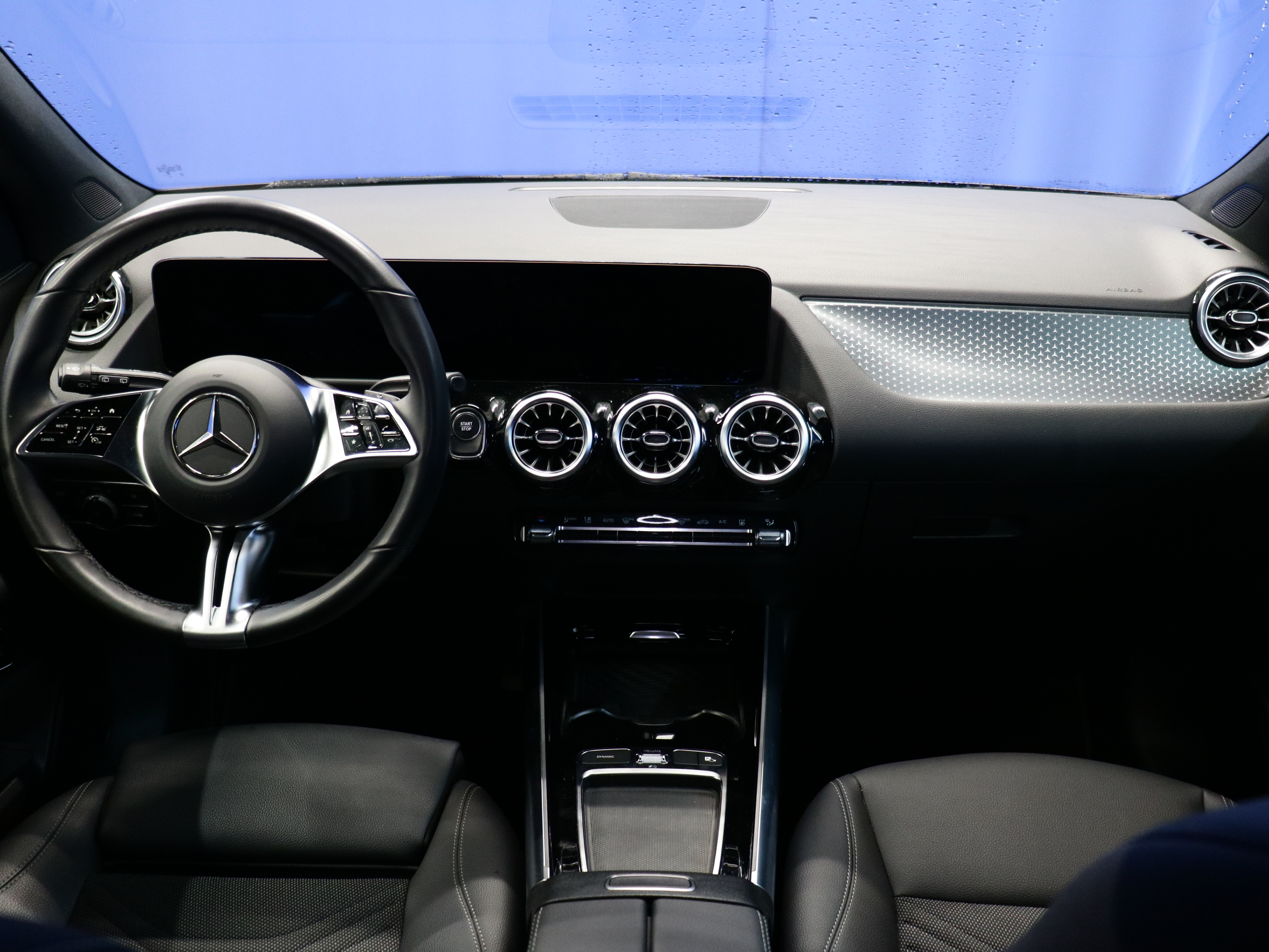 Mercedes-Benz EQA 2025