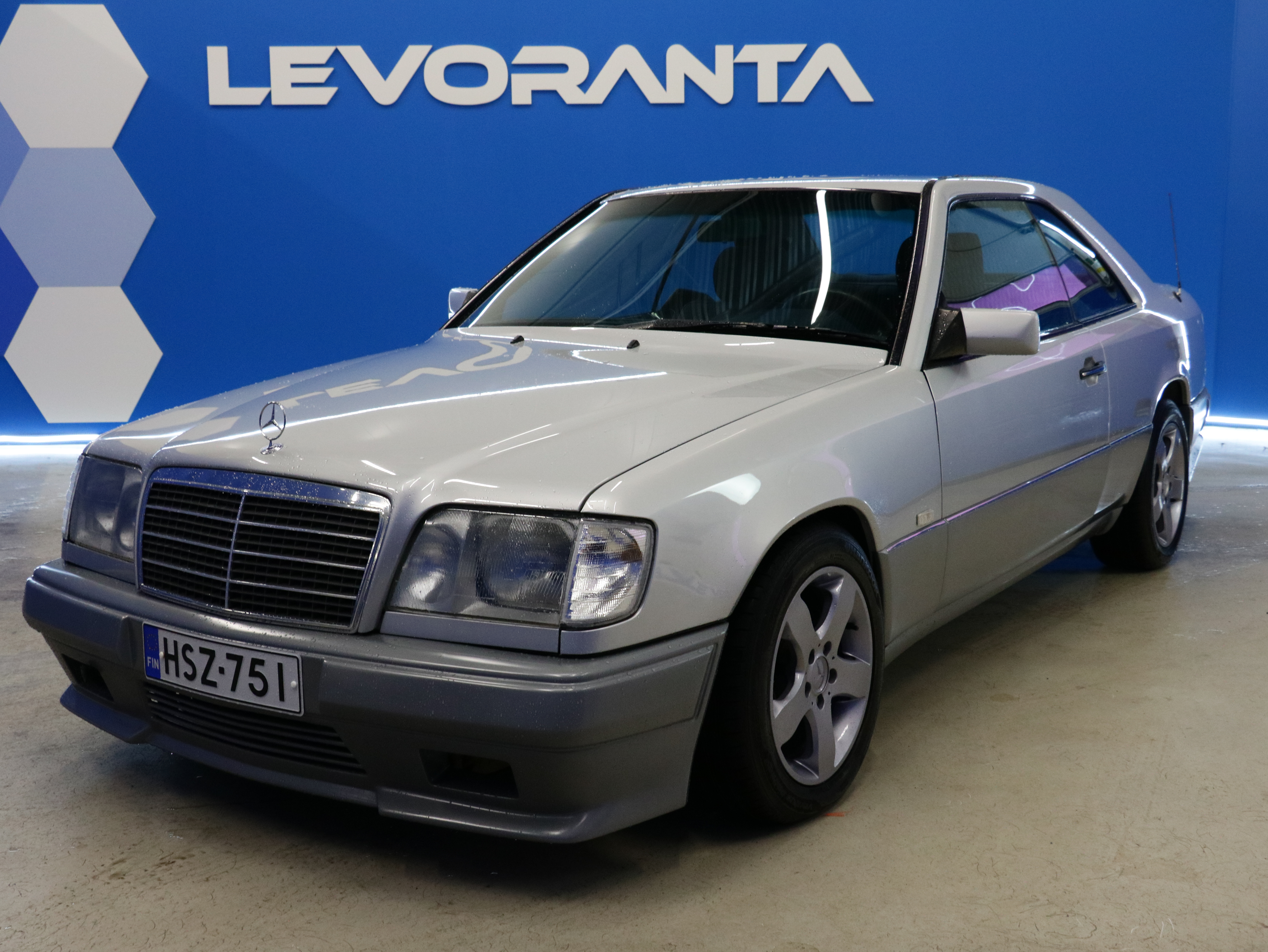Mercedes-Benz E 1995