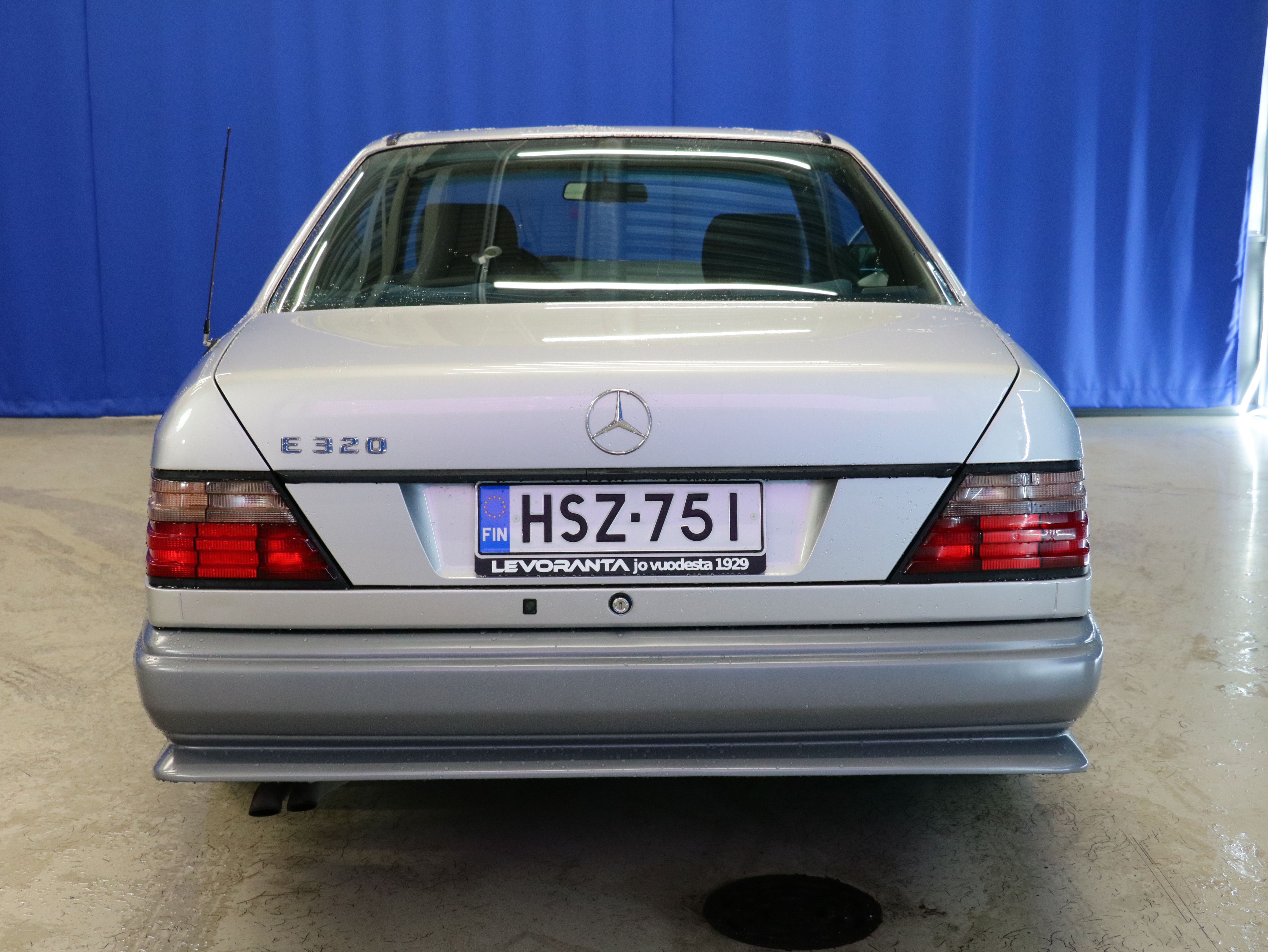 Mercedes-Benz E 1995