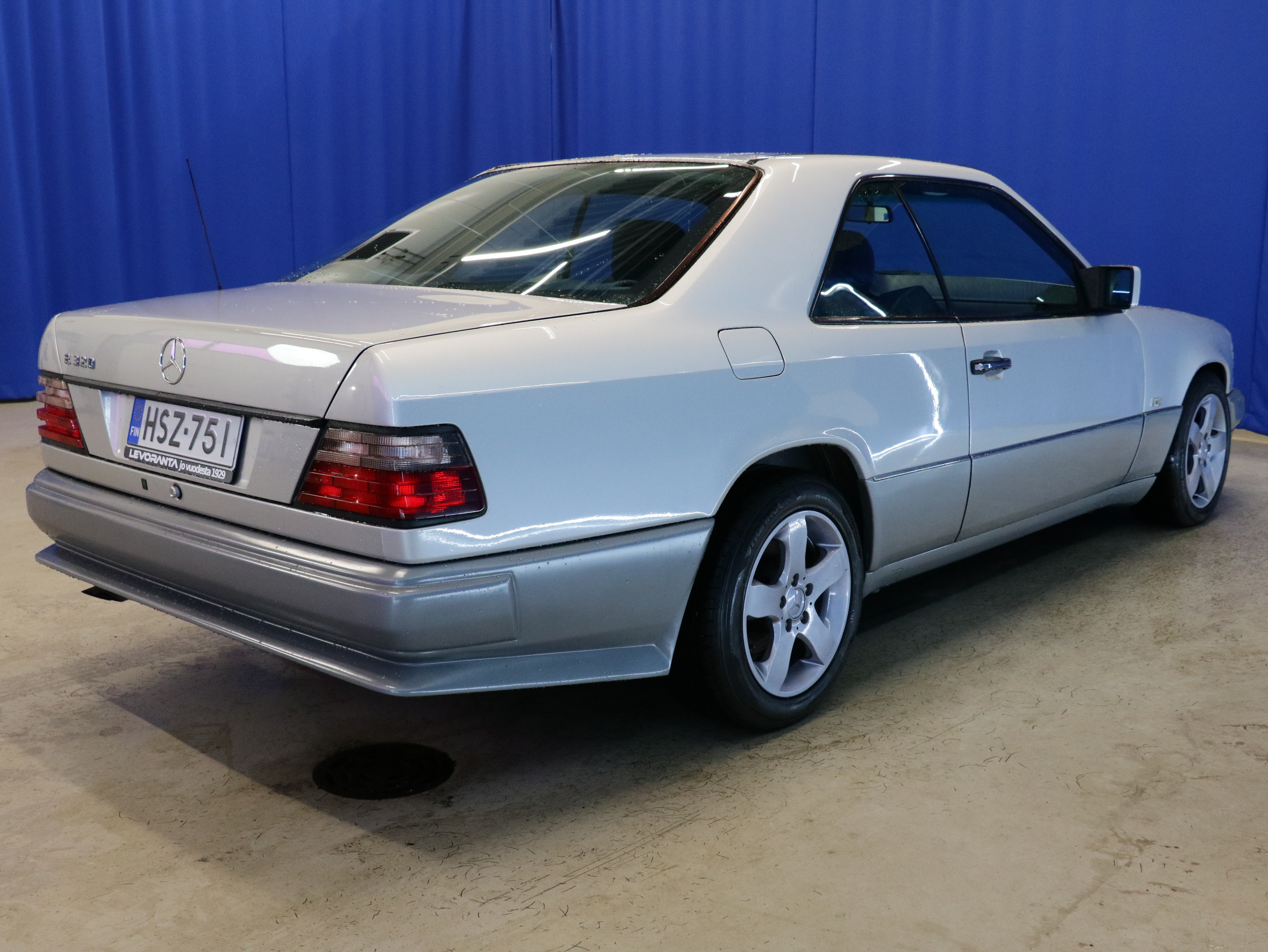 Mercedes-Benz E 1995