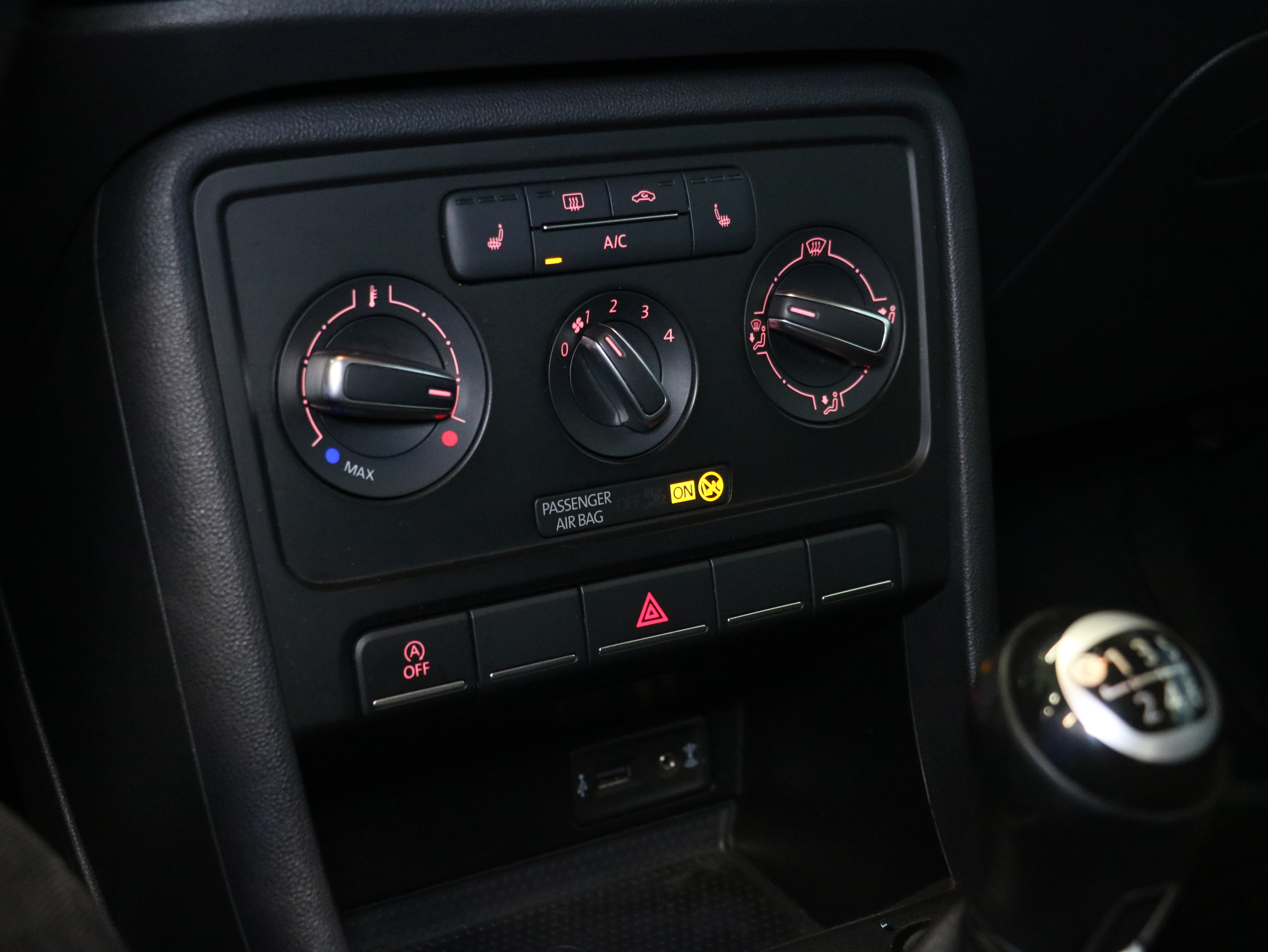 Volkswagen Beetle 2015