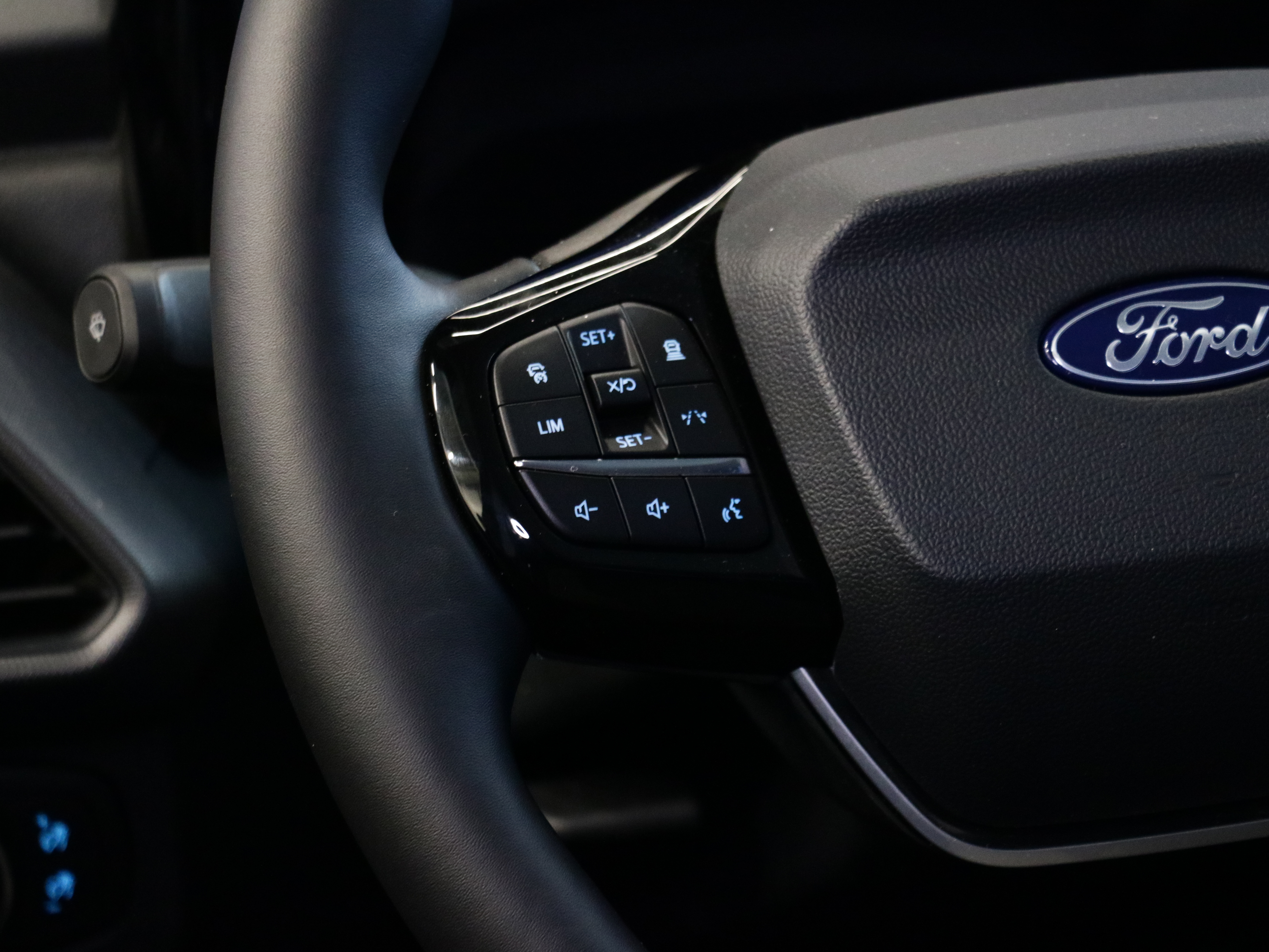 Ford Tourneo Courier 2025