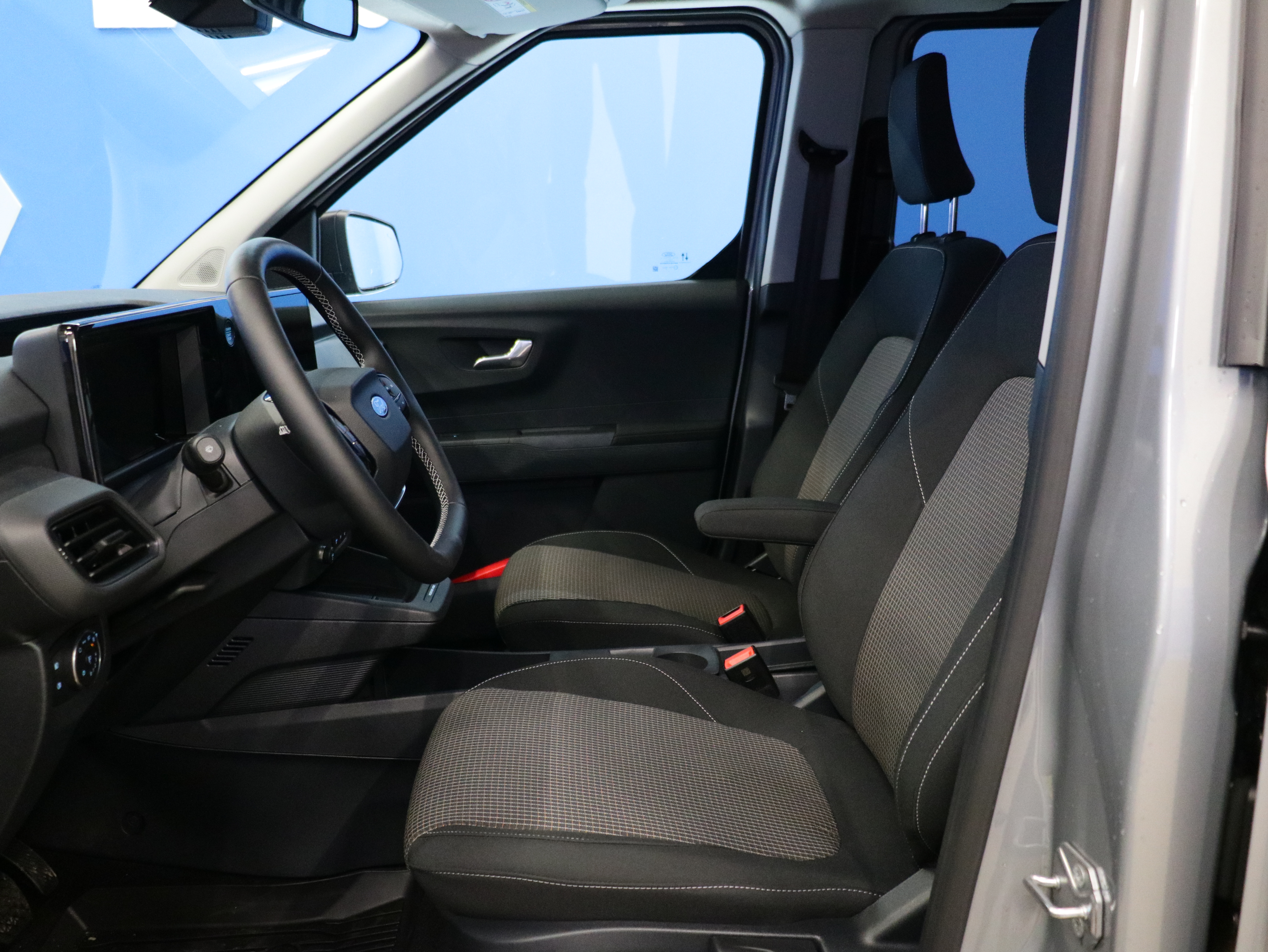 Ford Tourneo Courier 2025