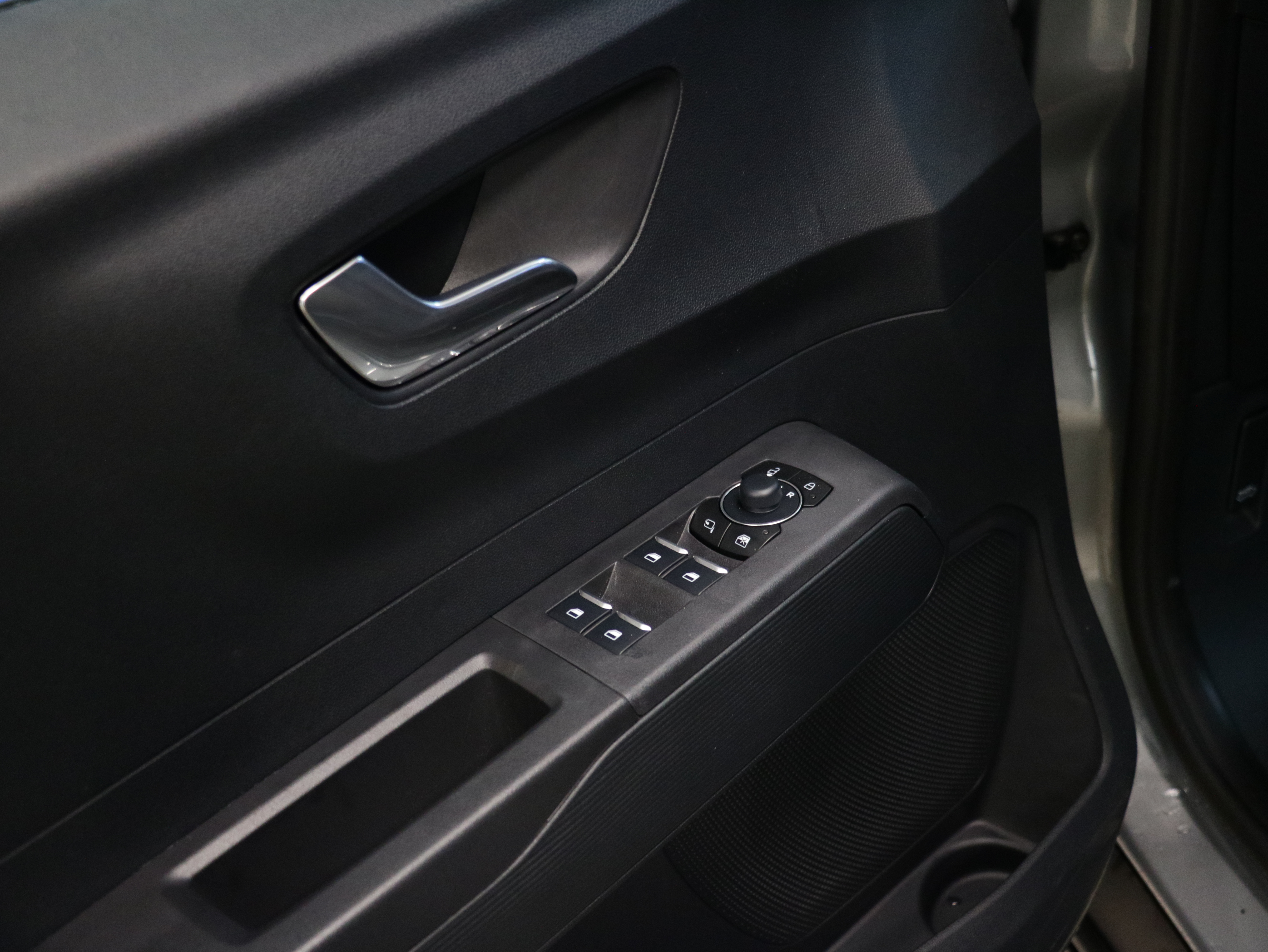 Ford Tourneo Courier 2025