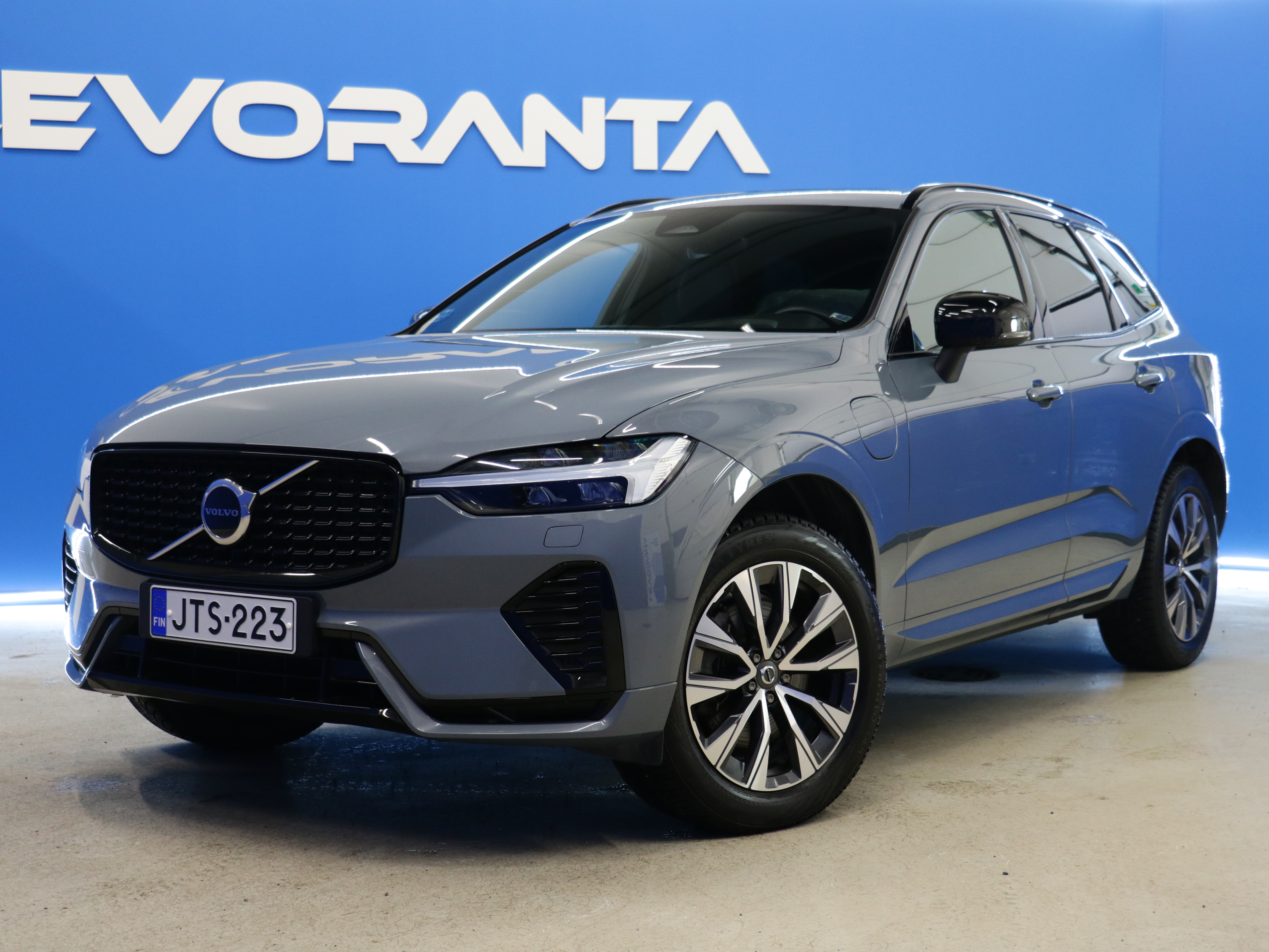 Volvo XC60 2022