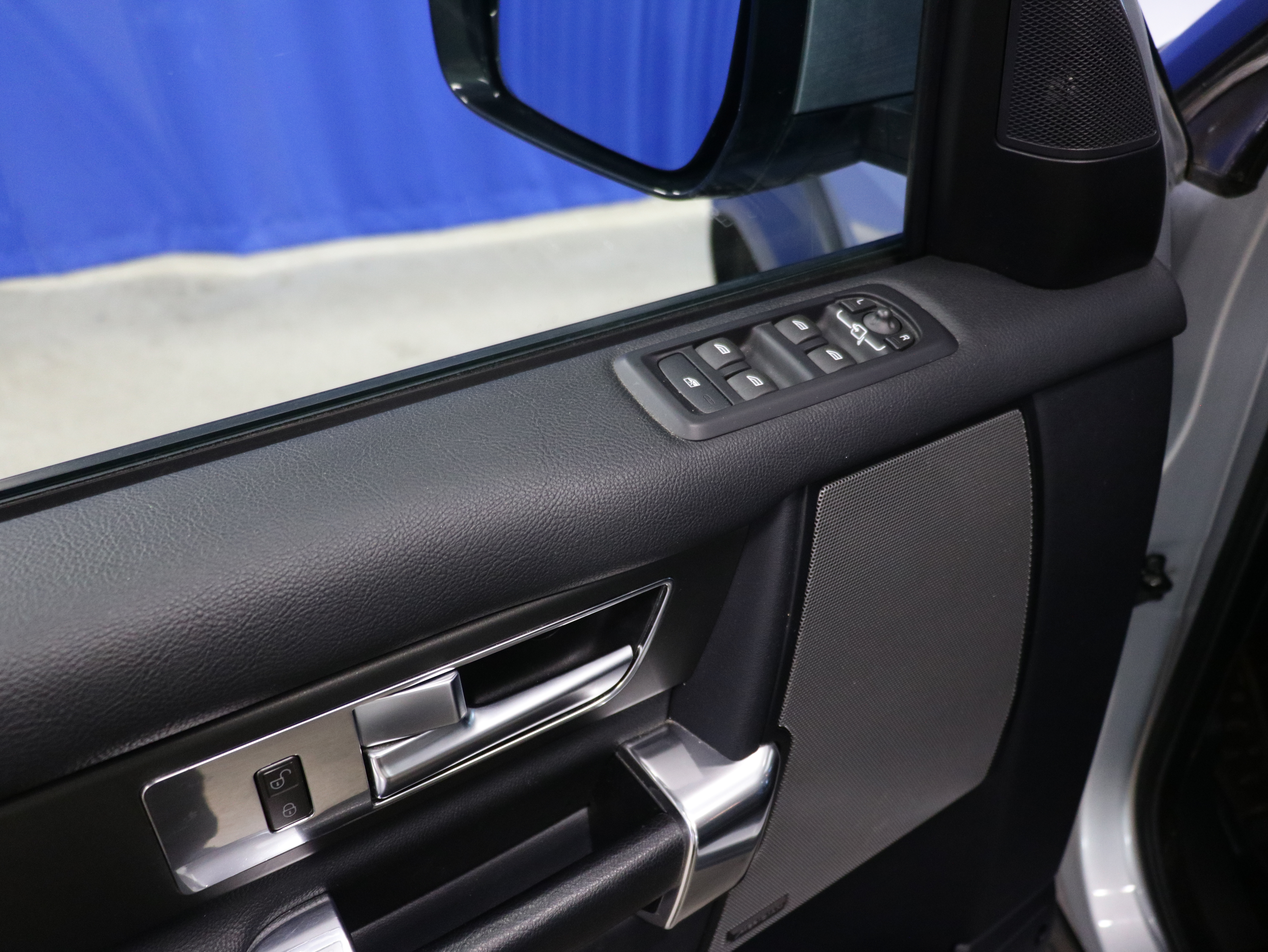 Land Rover Discovery 2014