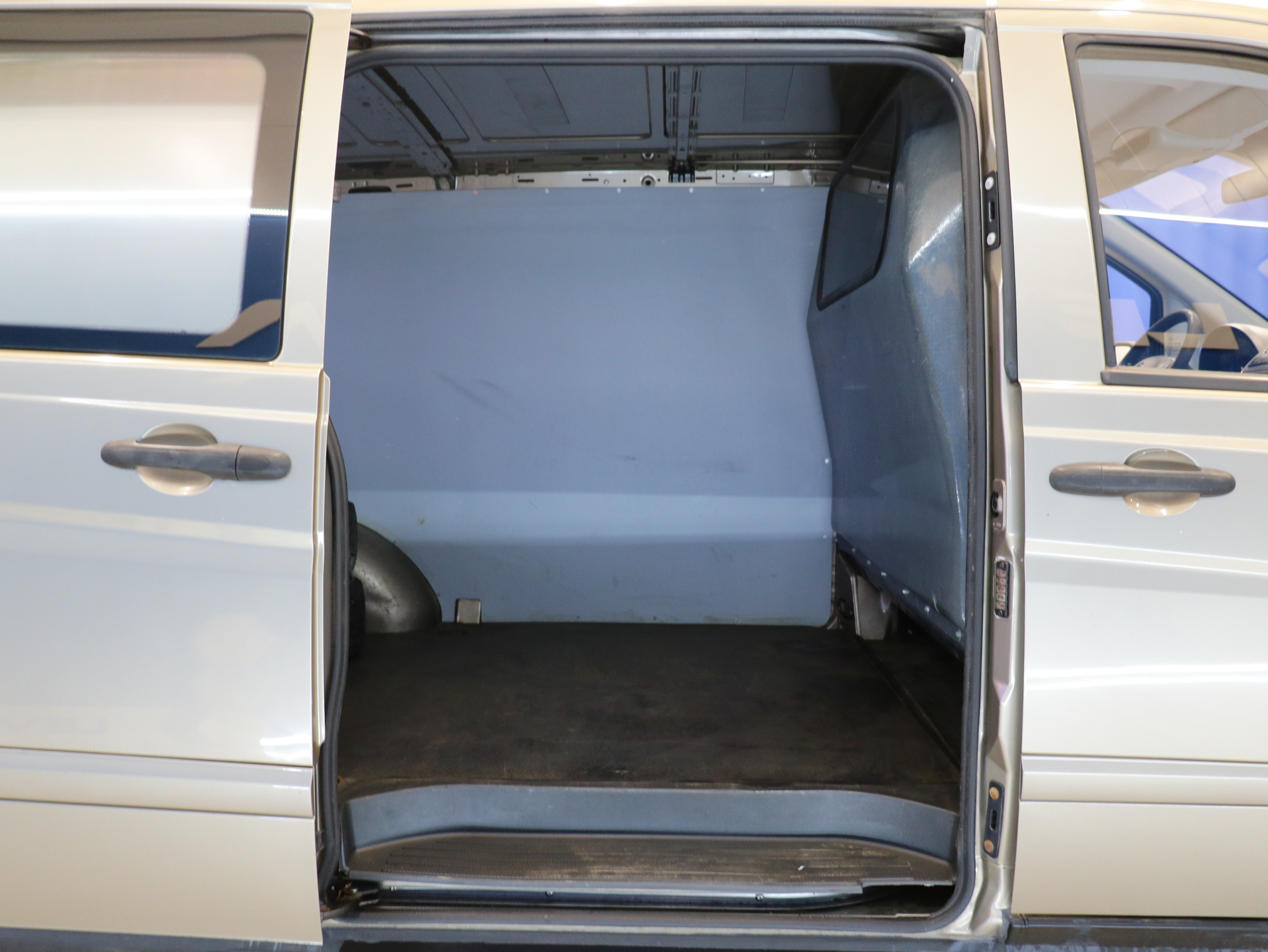 Mercedes-Benz Vito 2010