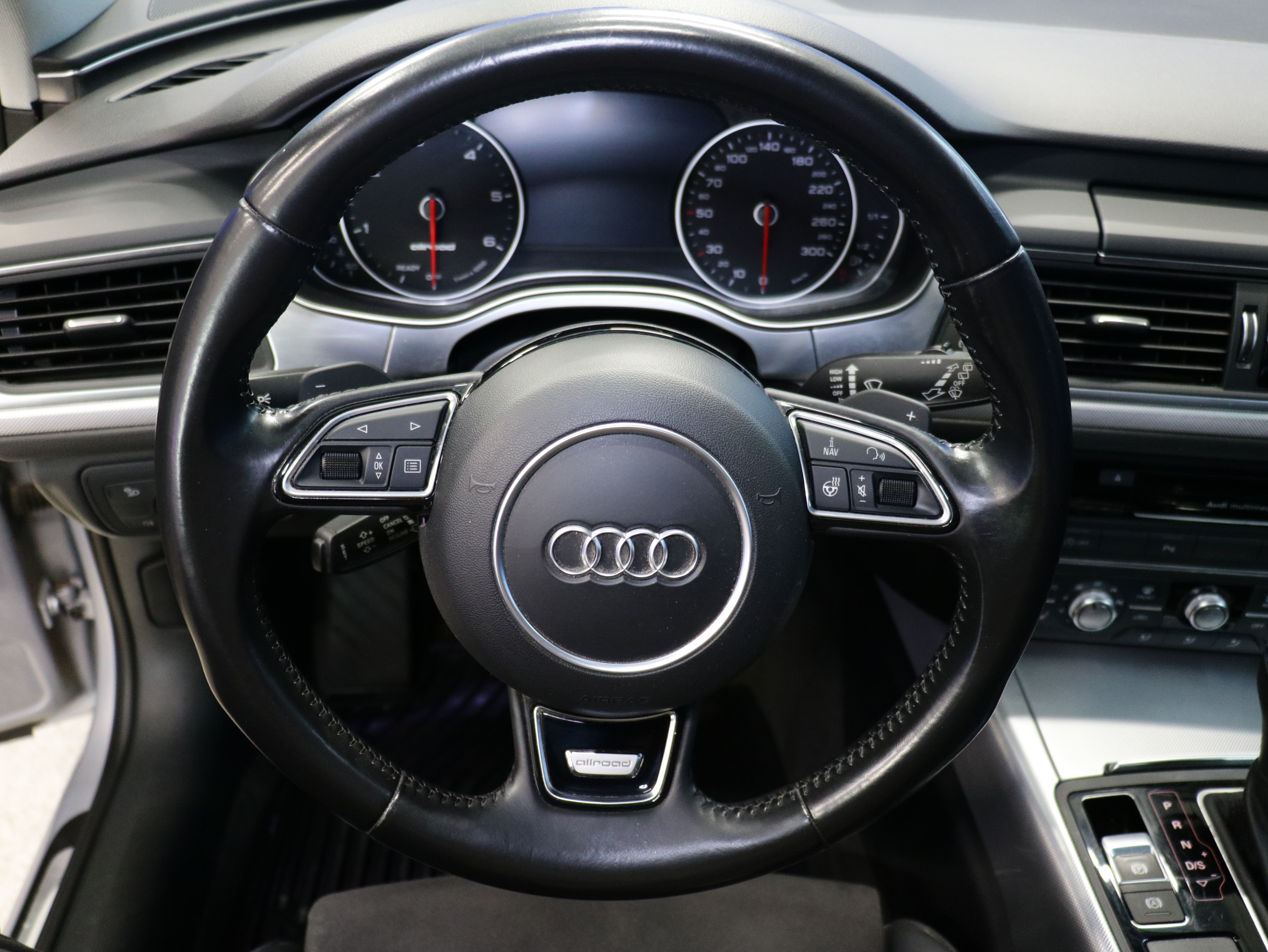 Audi A6 allroad quattro 2015