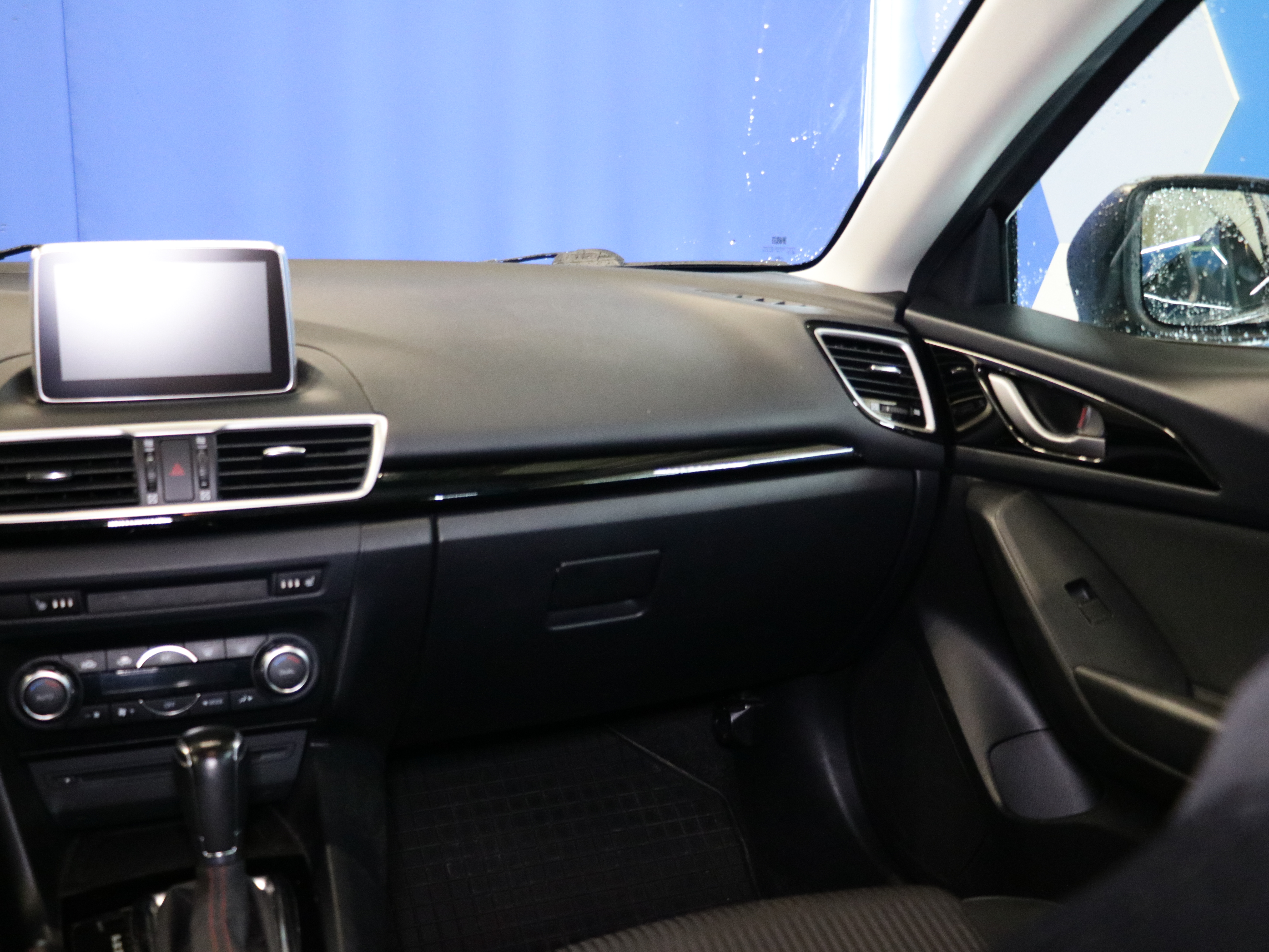 Mazda Mazda3 2015