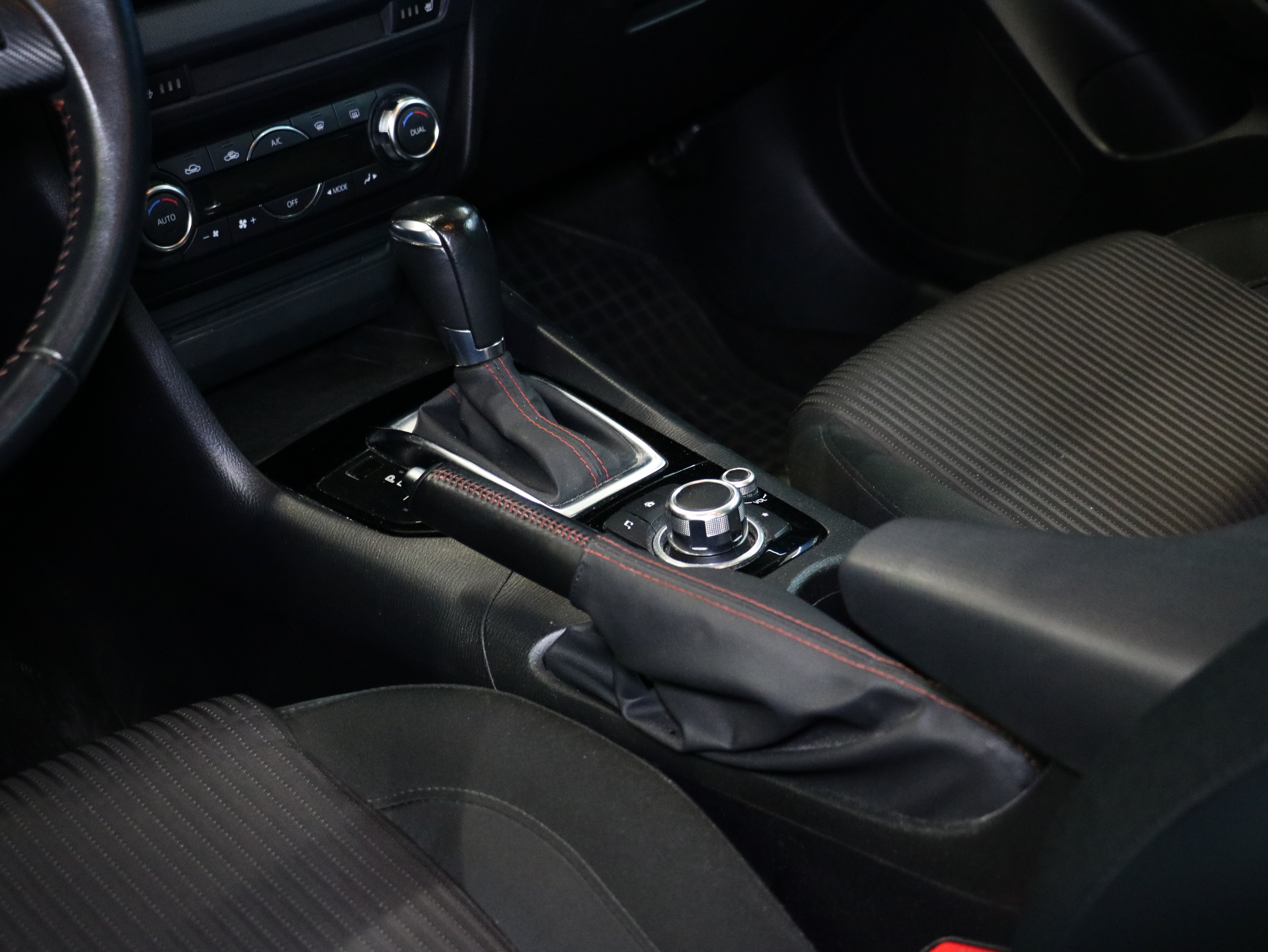 Mazda Mazda3 2015