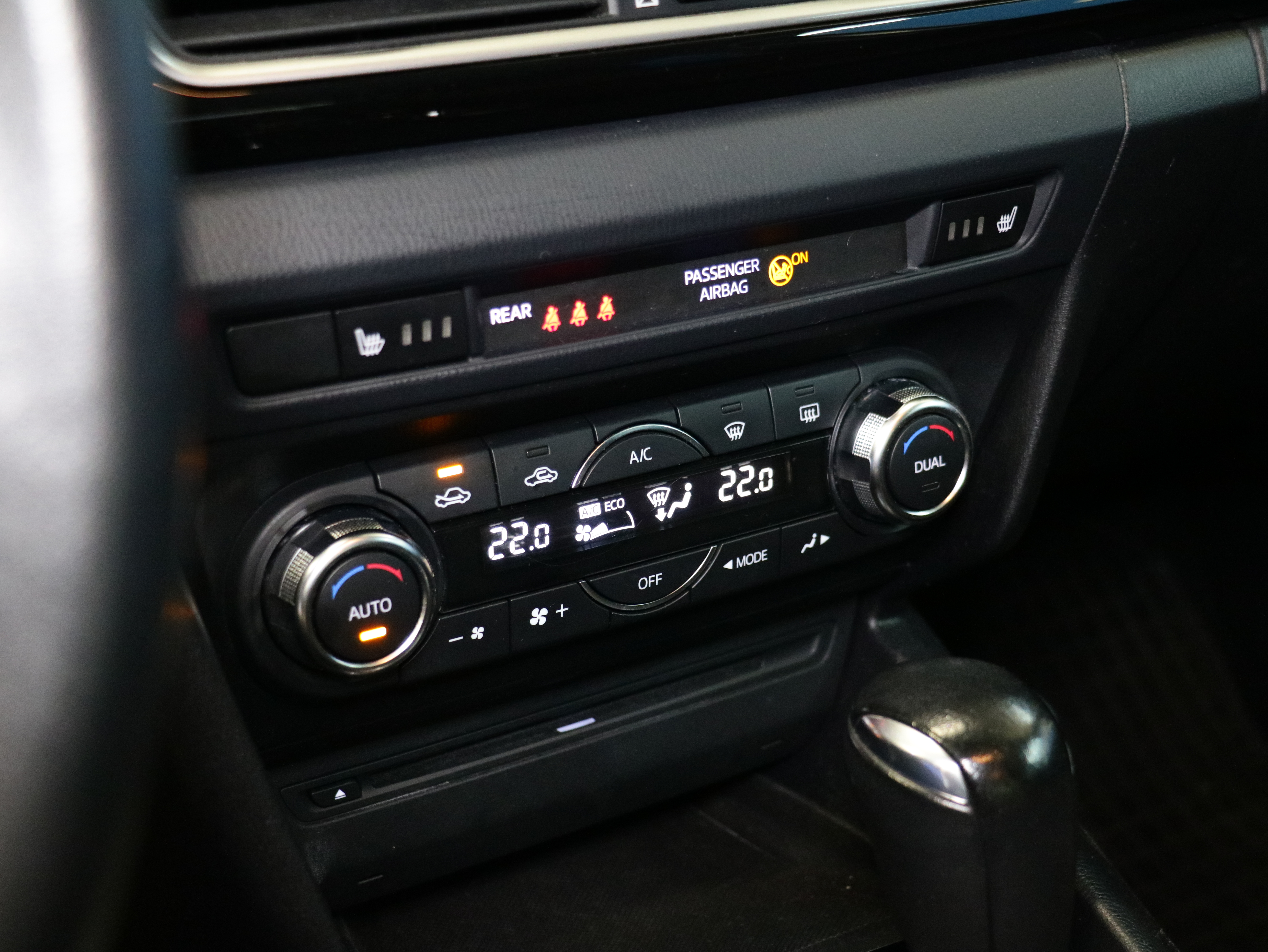 Mazda Mazda3 2015