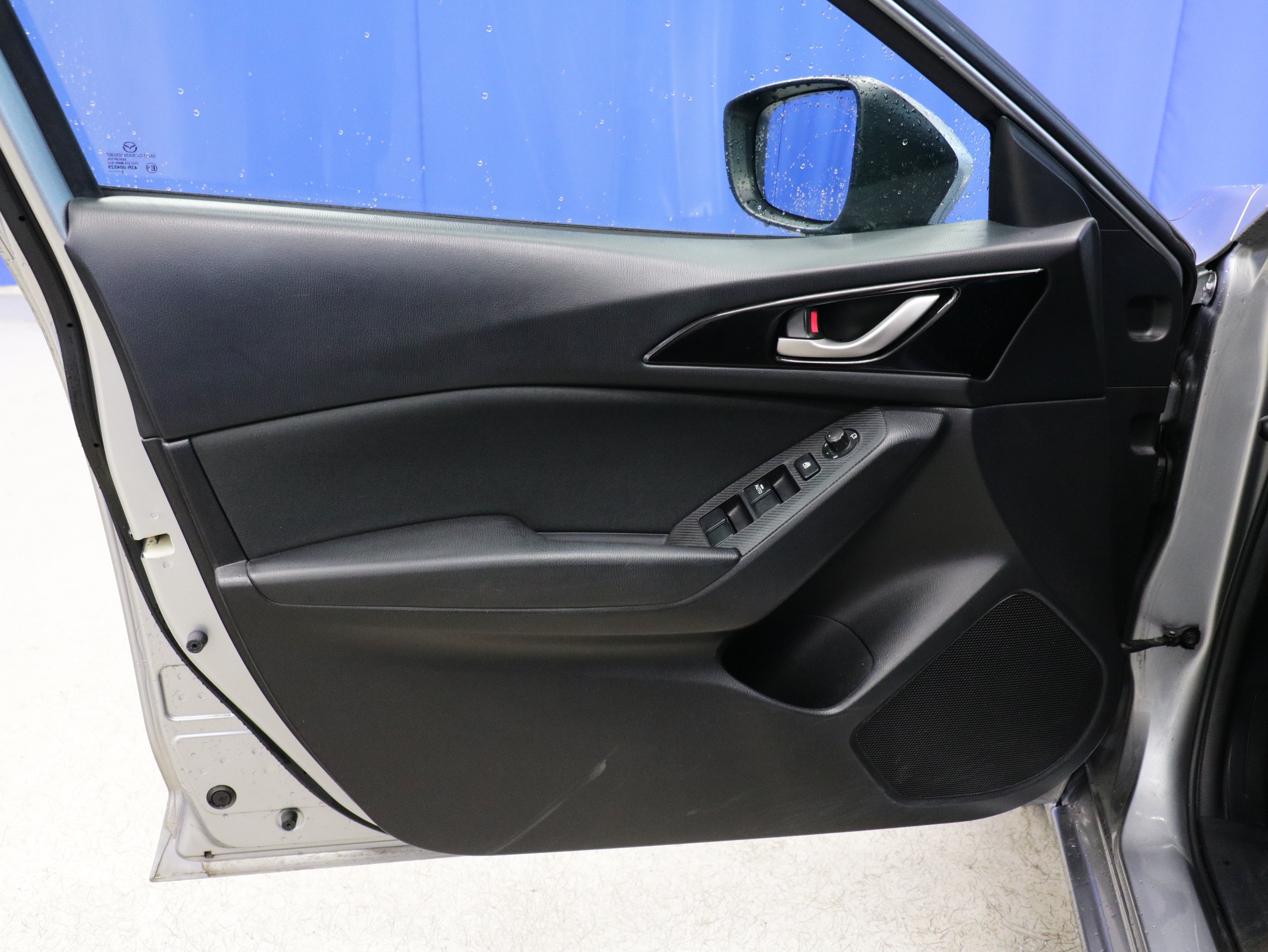 Mazda Mazda3 2015