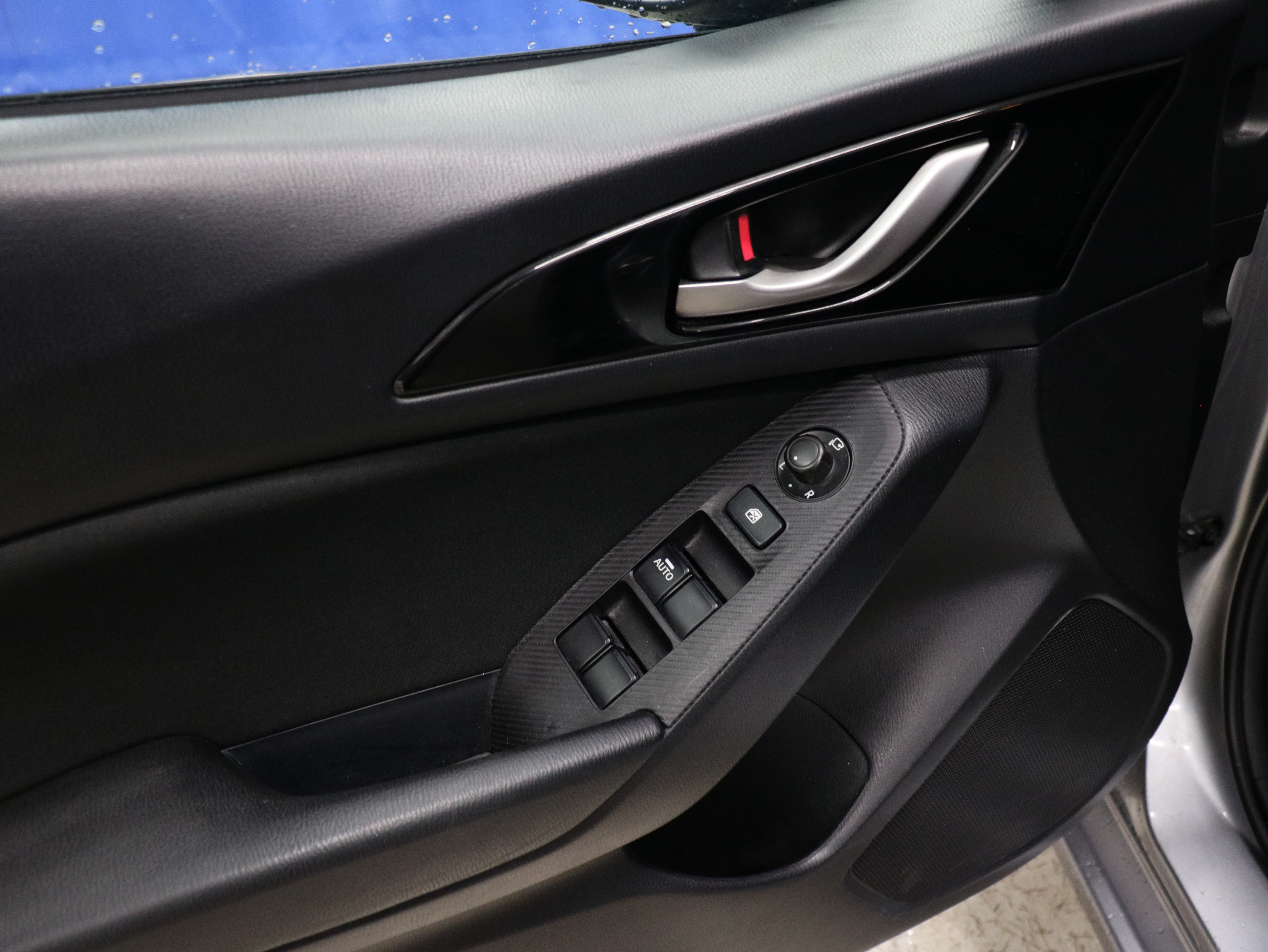 Mazda Mazda3 2015