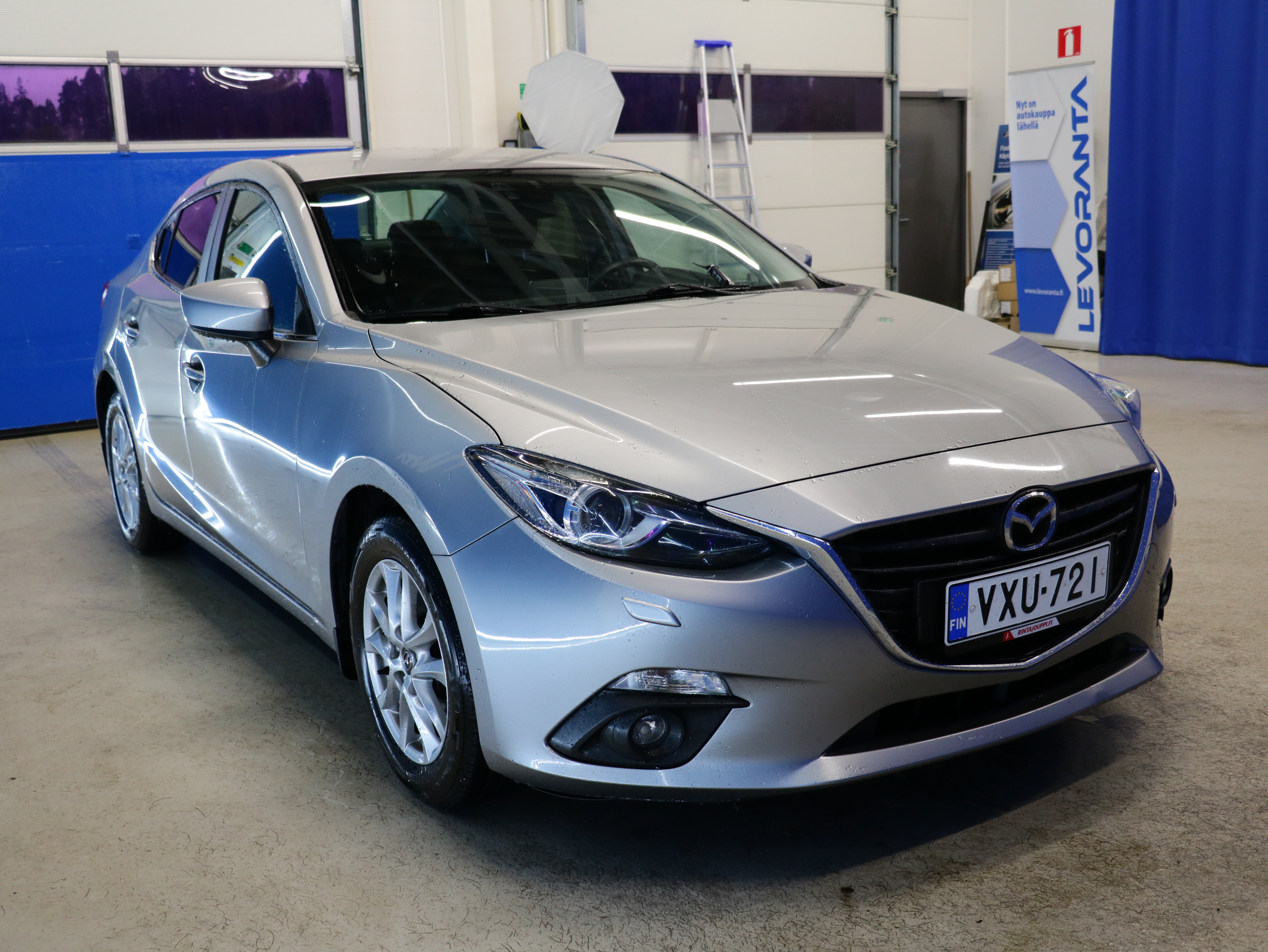 Mazda Mazda3 2015