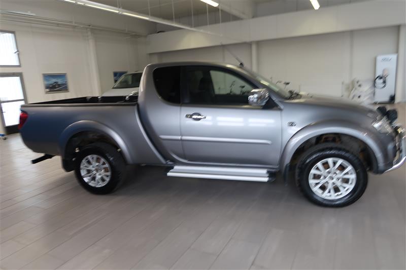 Mitsubishi L200 2014