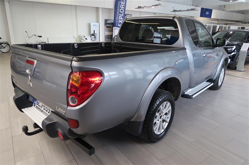 Mitsubishi L200 2014