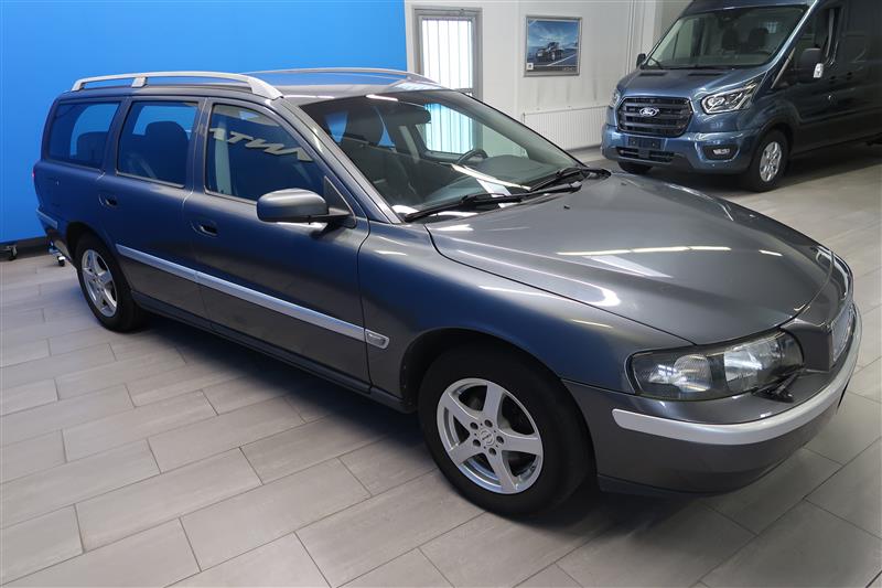 Volvo V70 2003