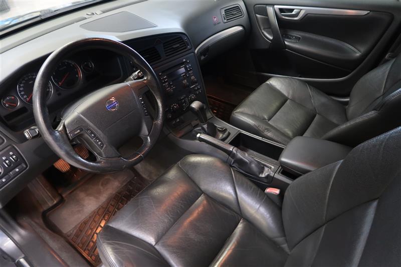 Volvo V70 2003