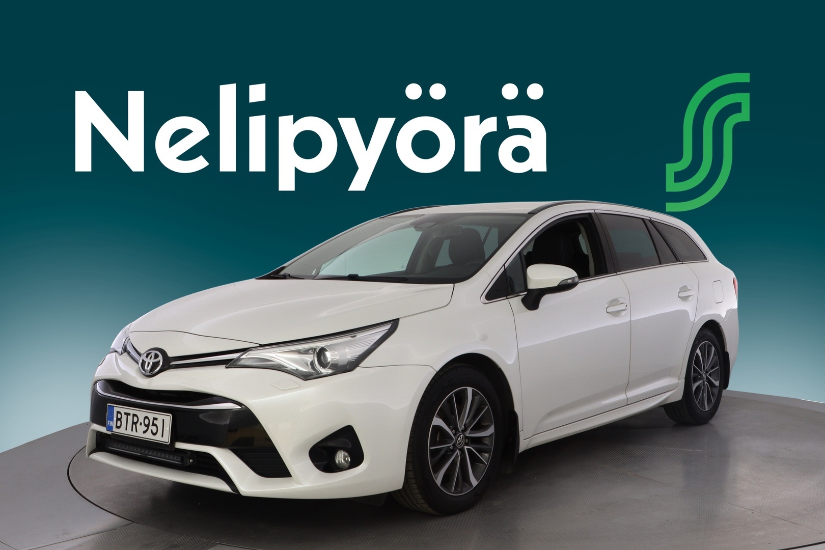TOYOTA Avensis 2016