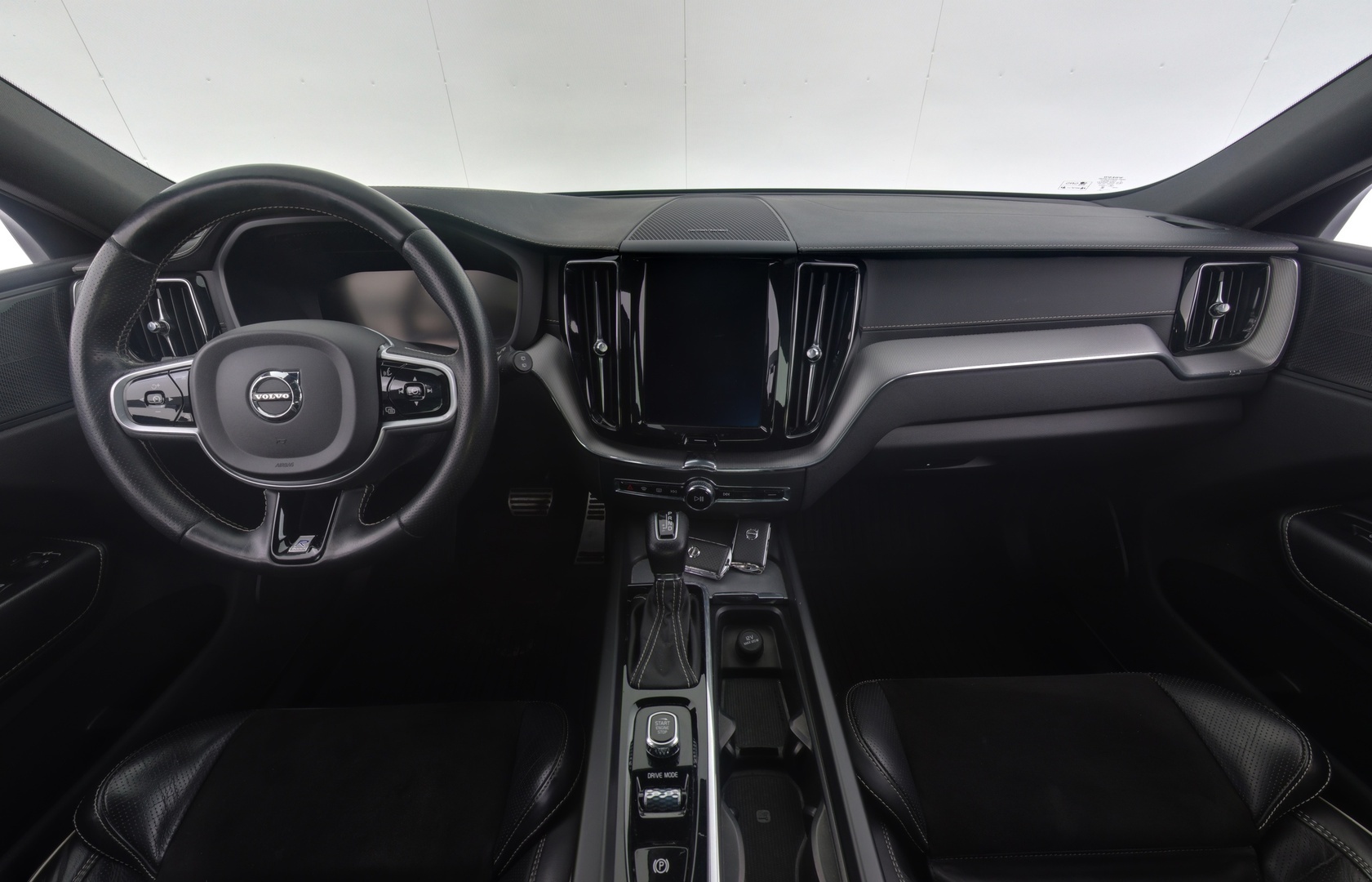 VOLVO XC60 2018