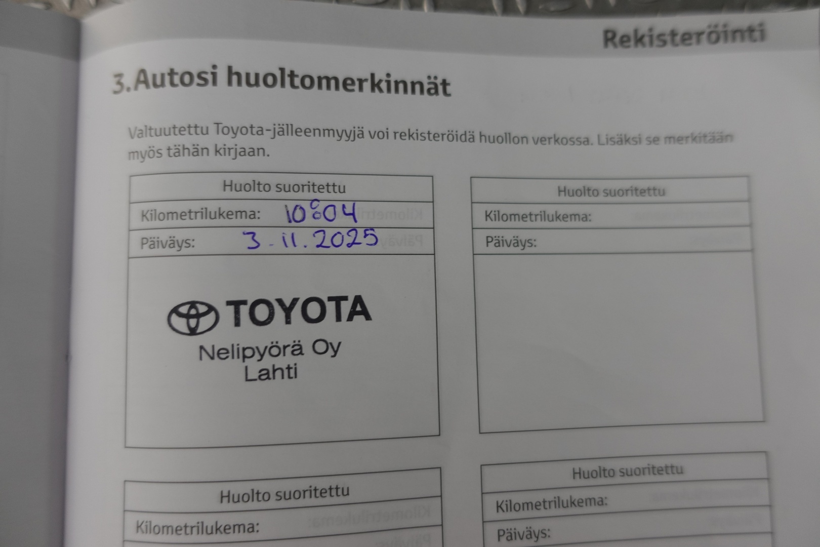 TOYOTA Yaris Cross 2024