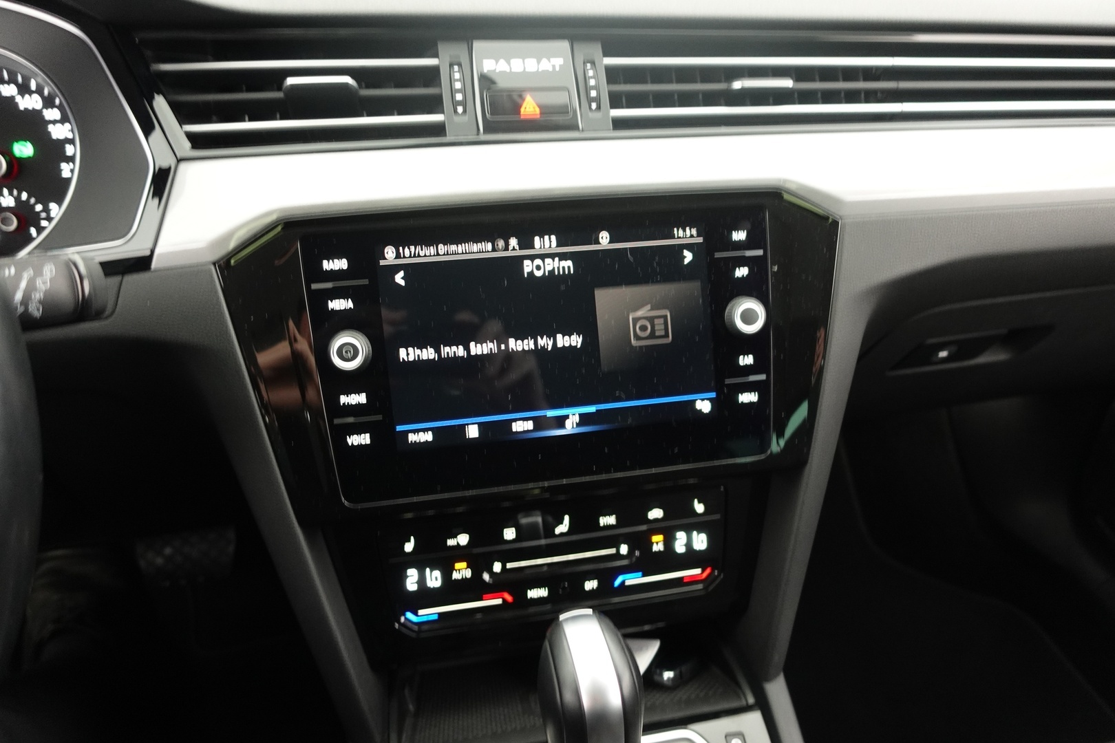 VOLKSWAGEN Passat 2021