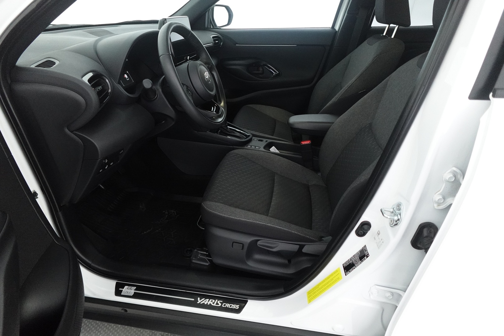 TOYOTA Yaris Cross 2025