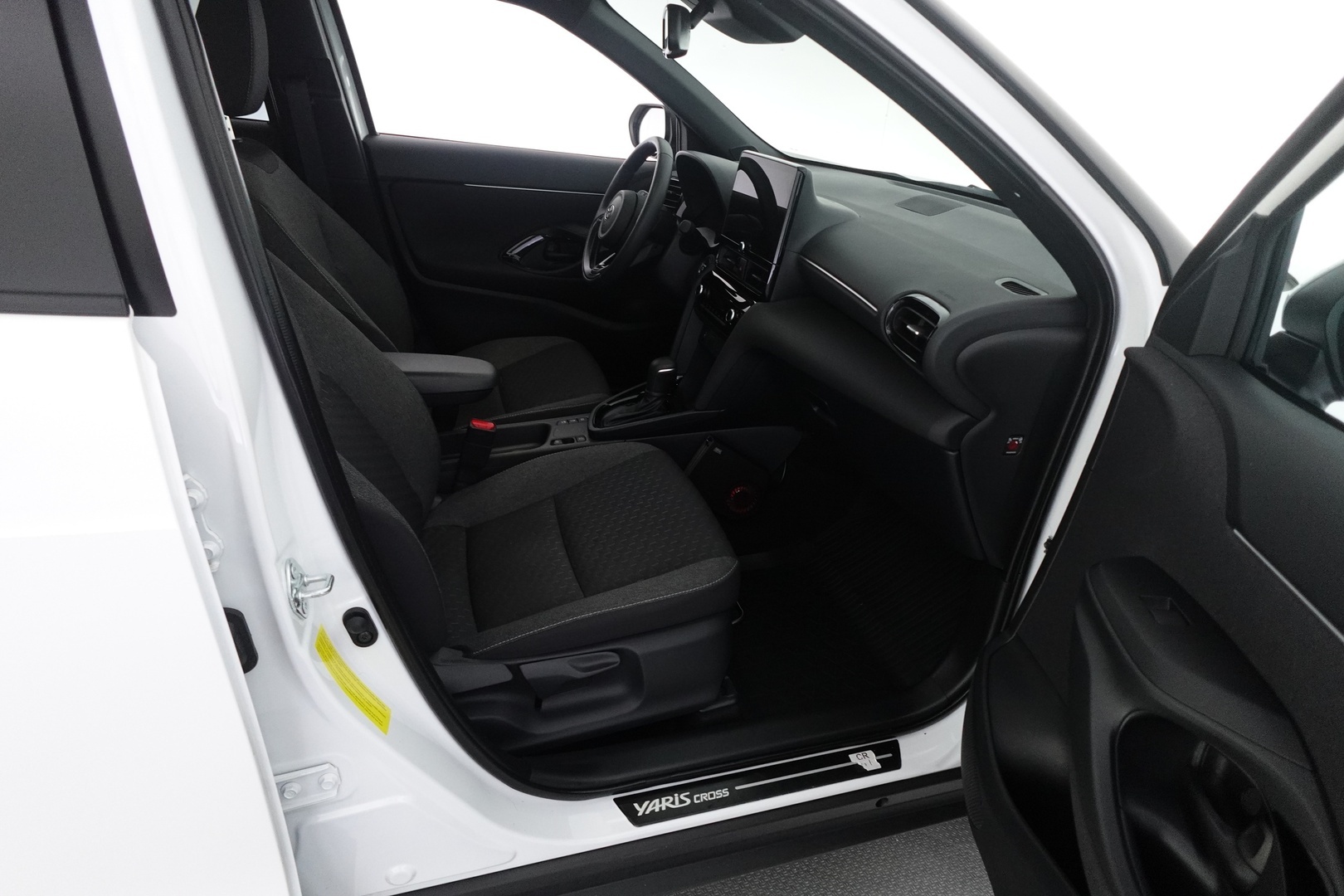 TOYOTA Yaris Cross 2025