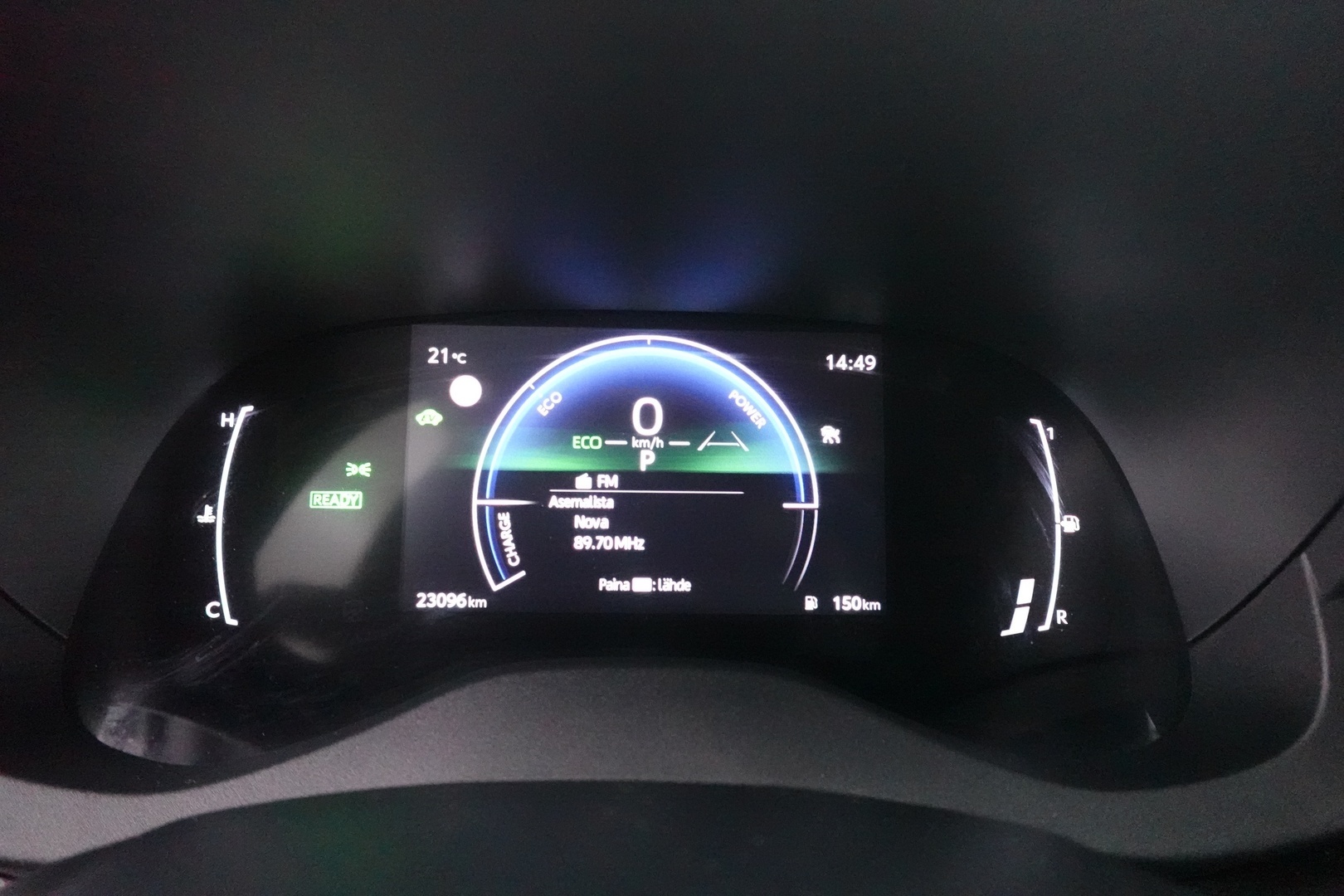 TOYOTA Yaris Cross 2025