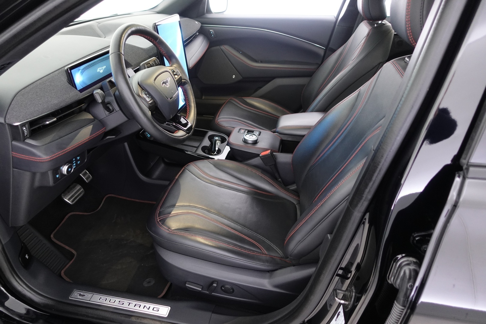 FORD Mustang Mach-E 2021