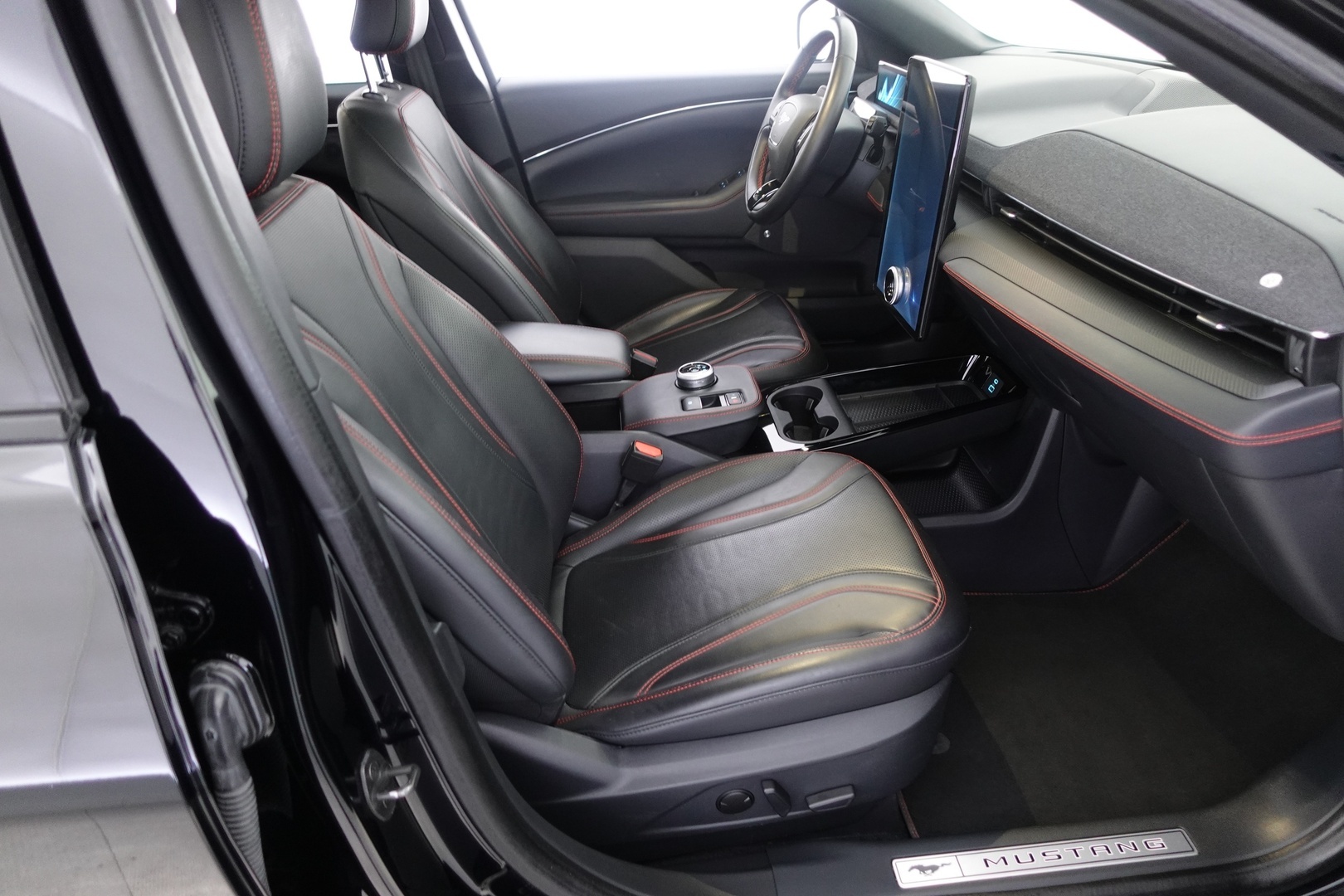 FORD Mustang Mach-E 2021