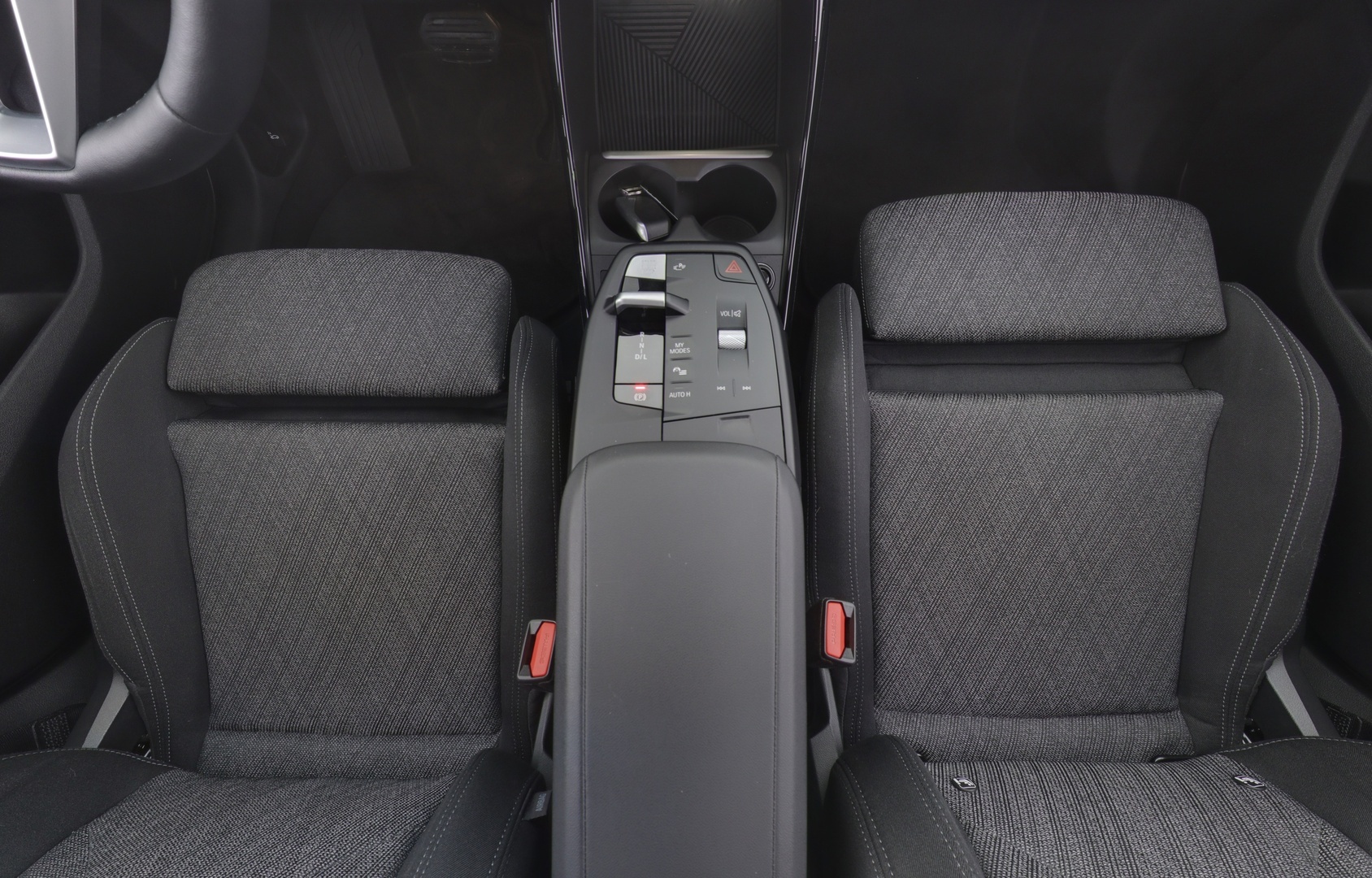 BMW 230 2024