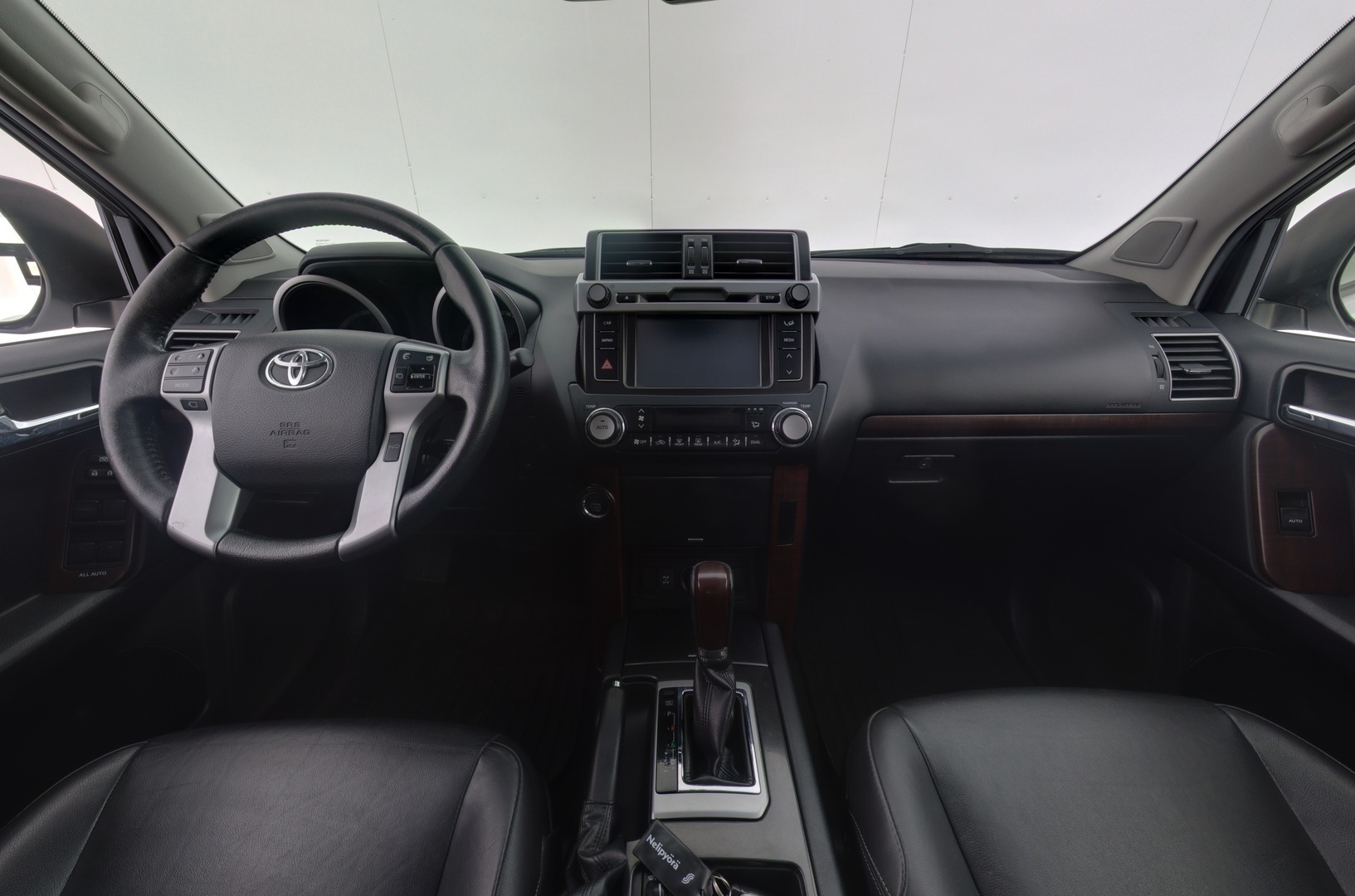 TOYOTA Land Cruiser 2016