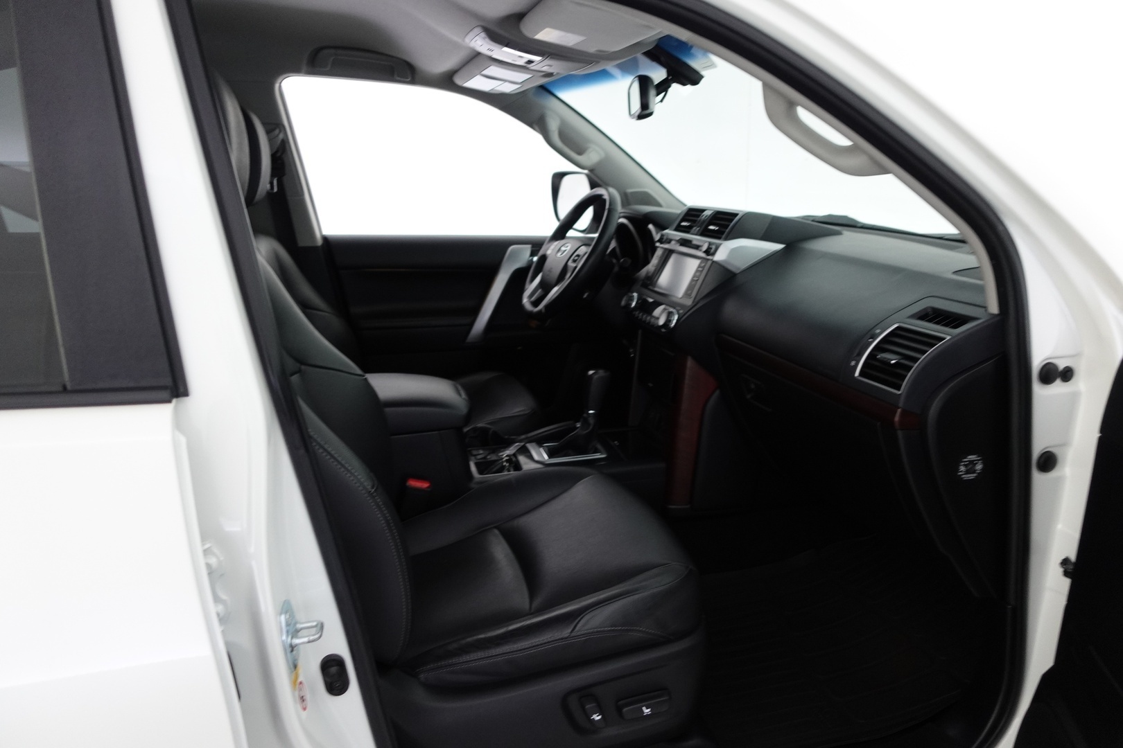 TOYOTA Land Cruiser 2016