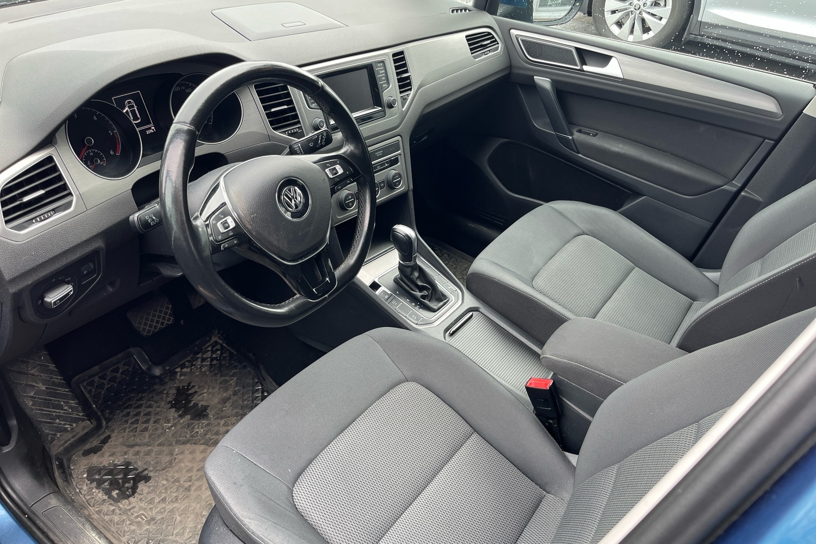 VOLKSWAGEN Golf Sportsvan 2014