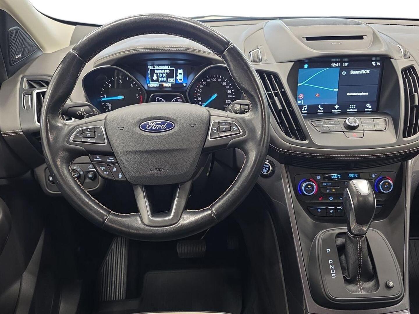 FORD KUGA 2017