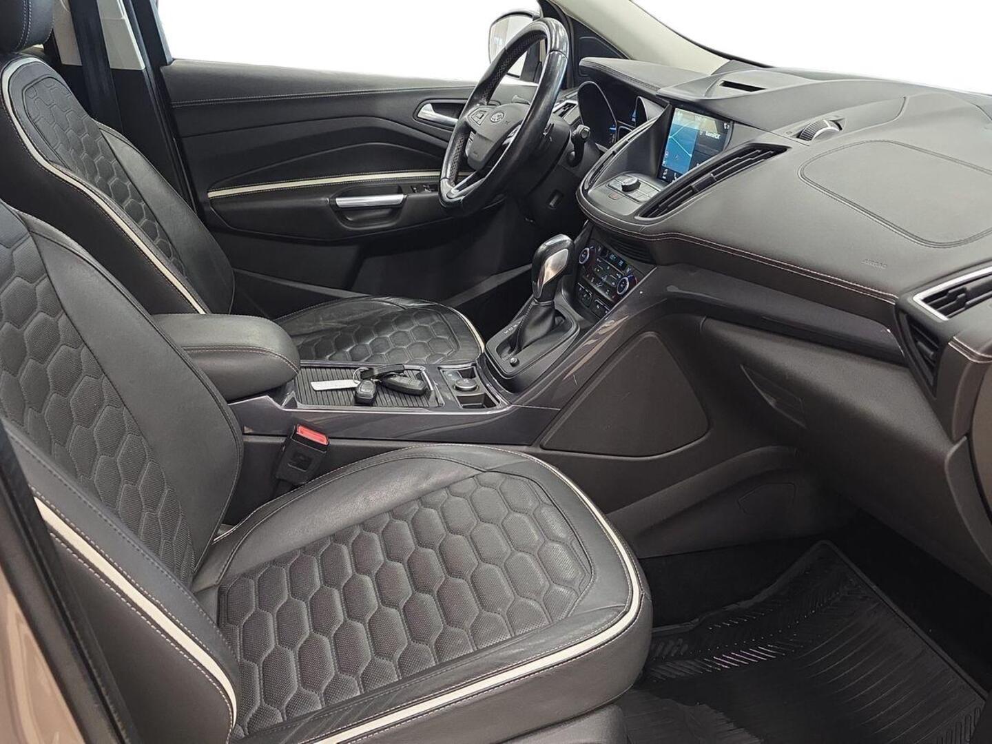 FORD KUGA 2017