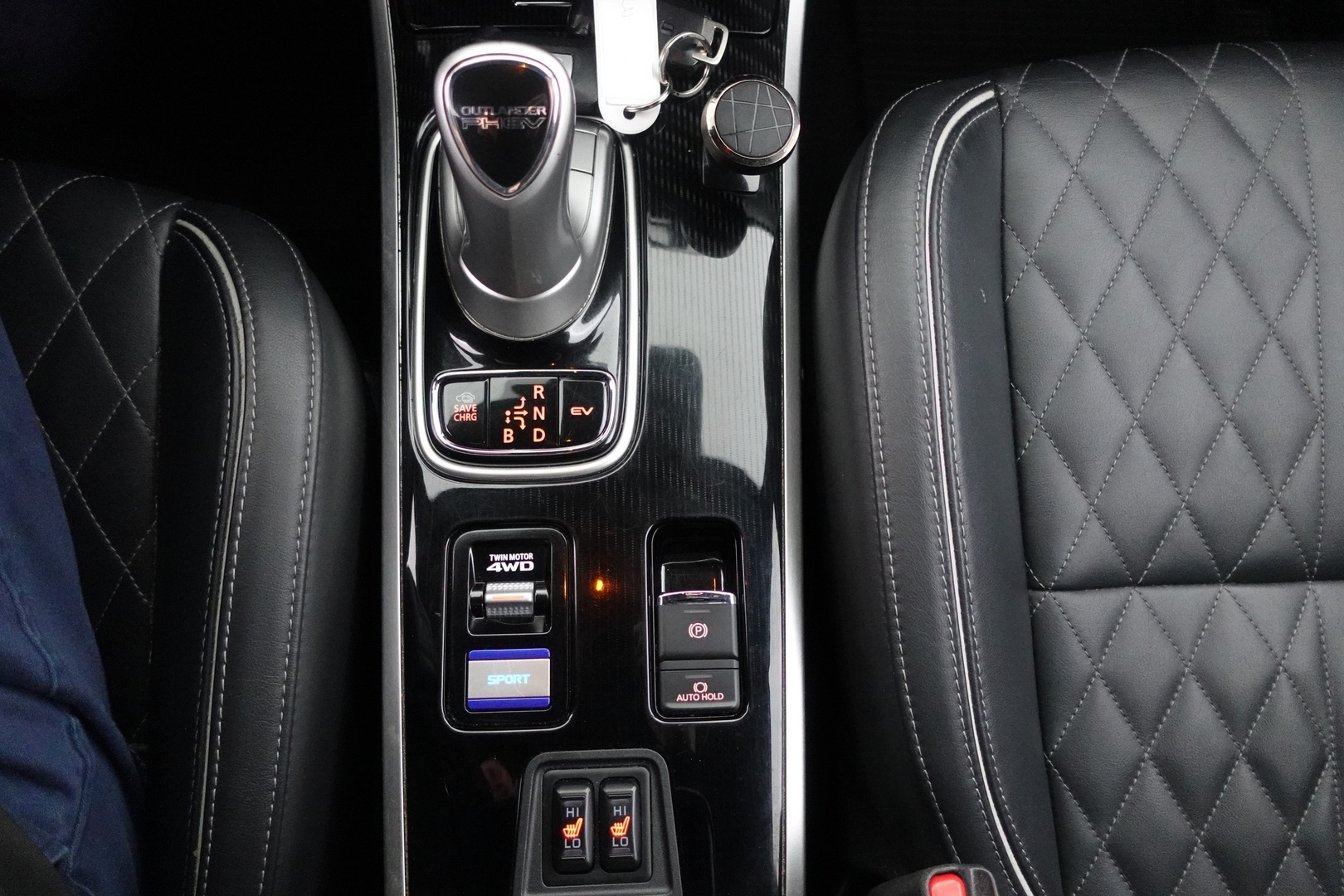 MITSUBISHI Outlander PHEV 2020